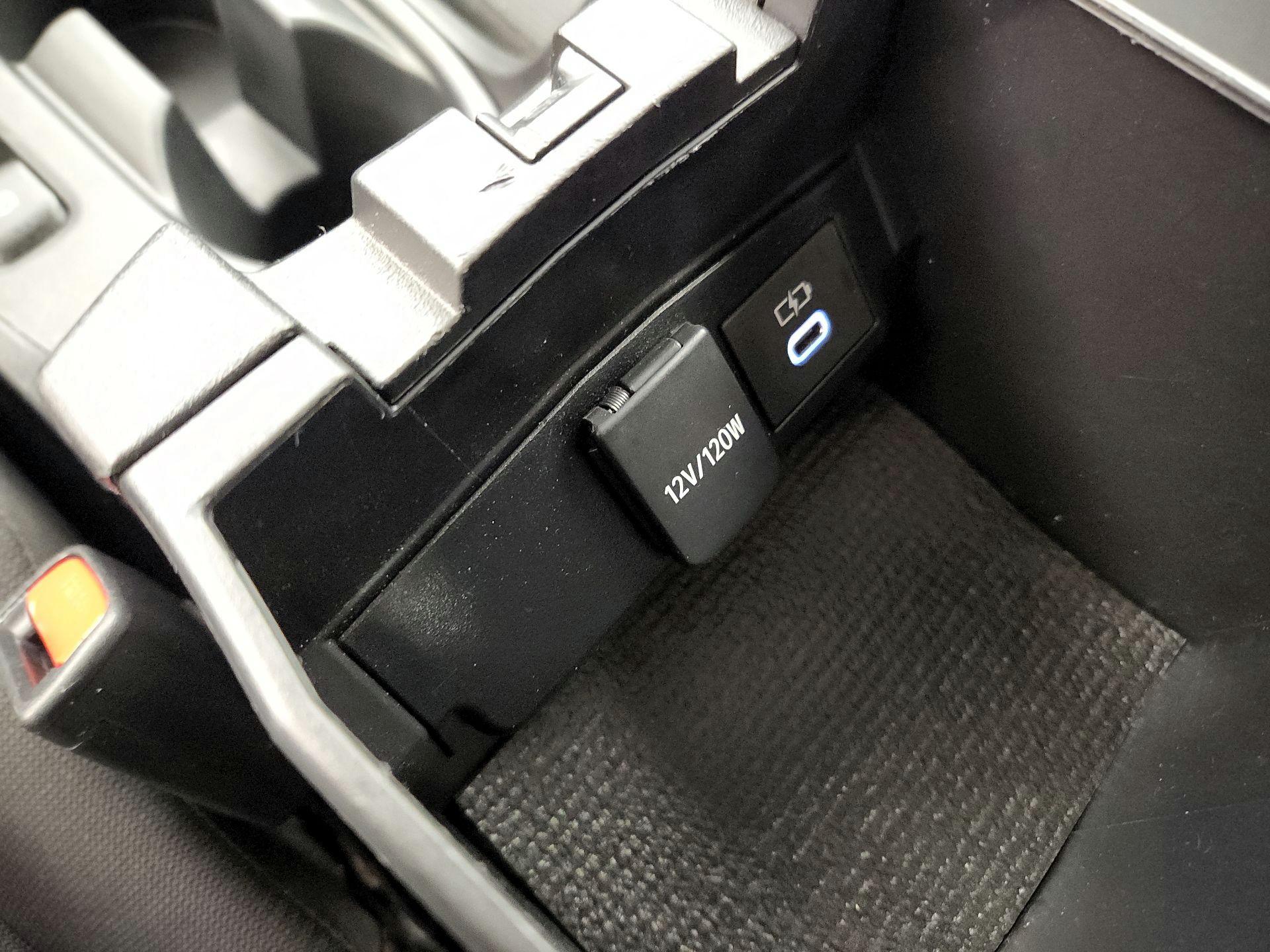 Thumbnail: 2025 Toyota Corolla - 18