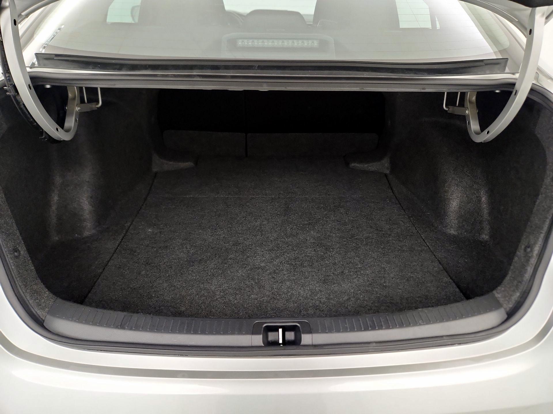 Thumbnail: 2025 Toyota Corolla - 20