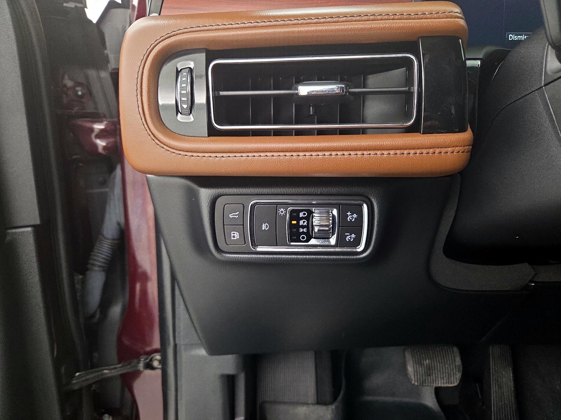 Thumbnail: 2022 Lincoln Aviator - 13