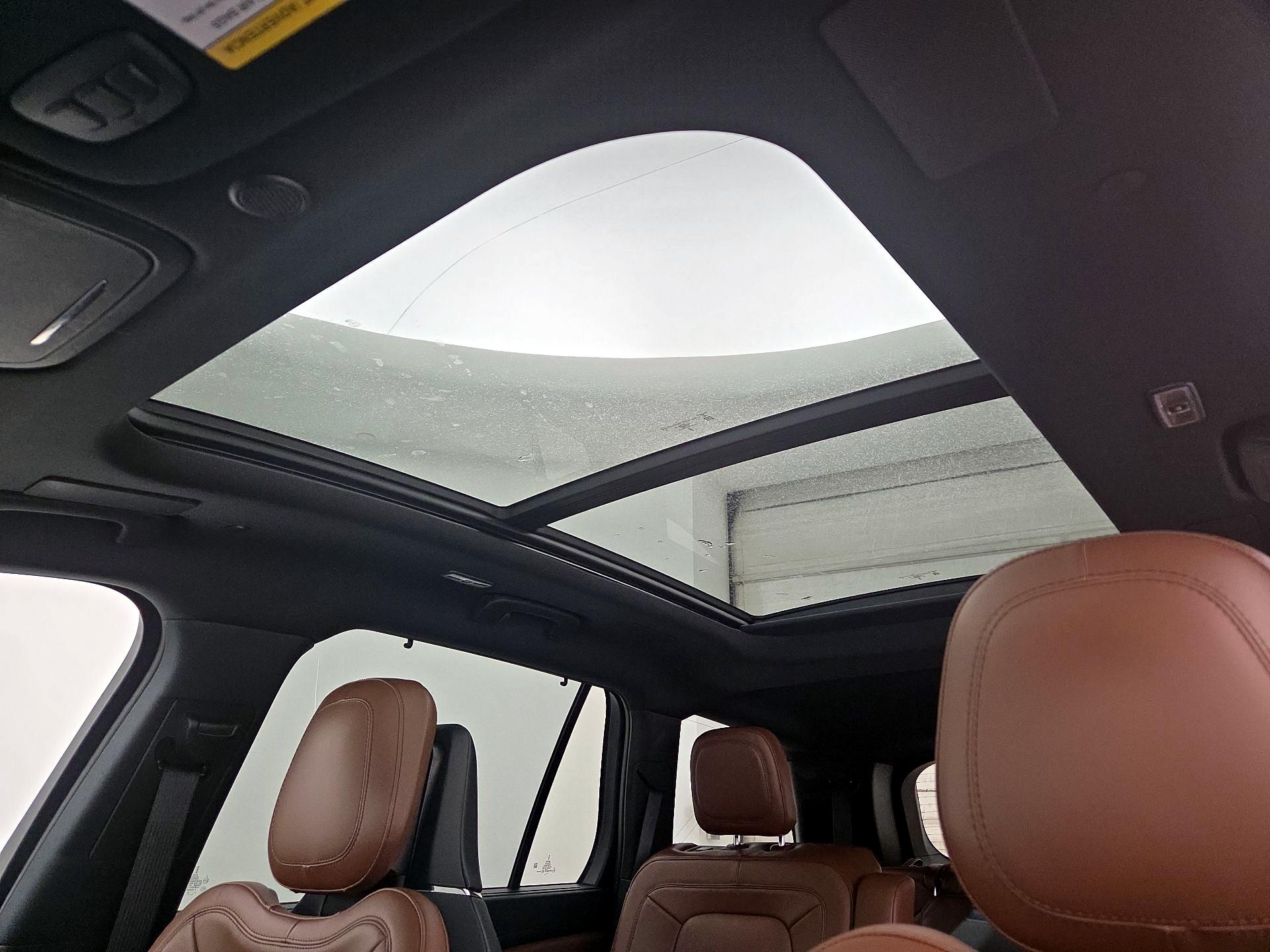 Thumbnail: 2022 Lincoln Aviator - 20