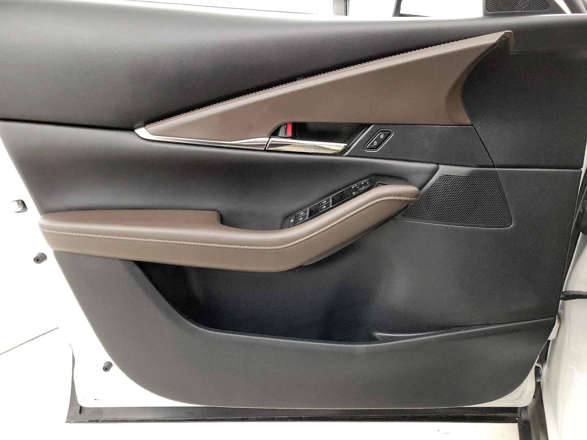 Thumbnail: 2023 Mazda CX-30 - 12