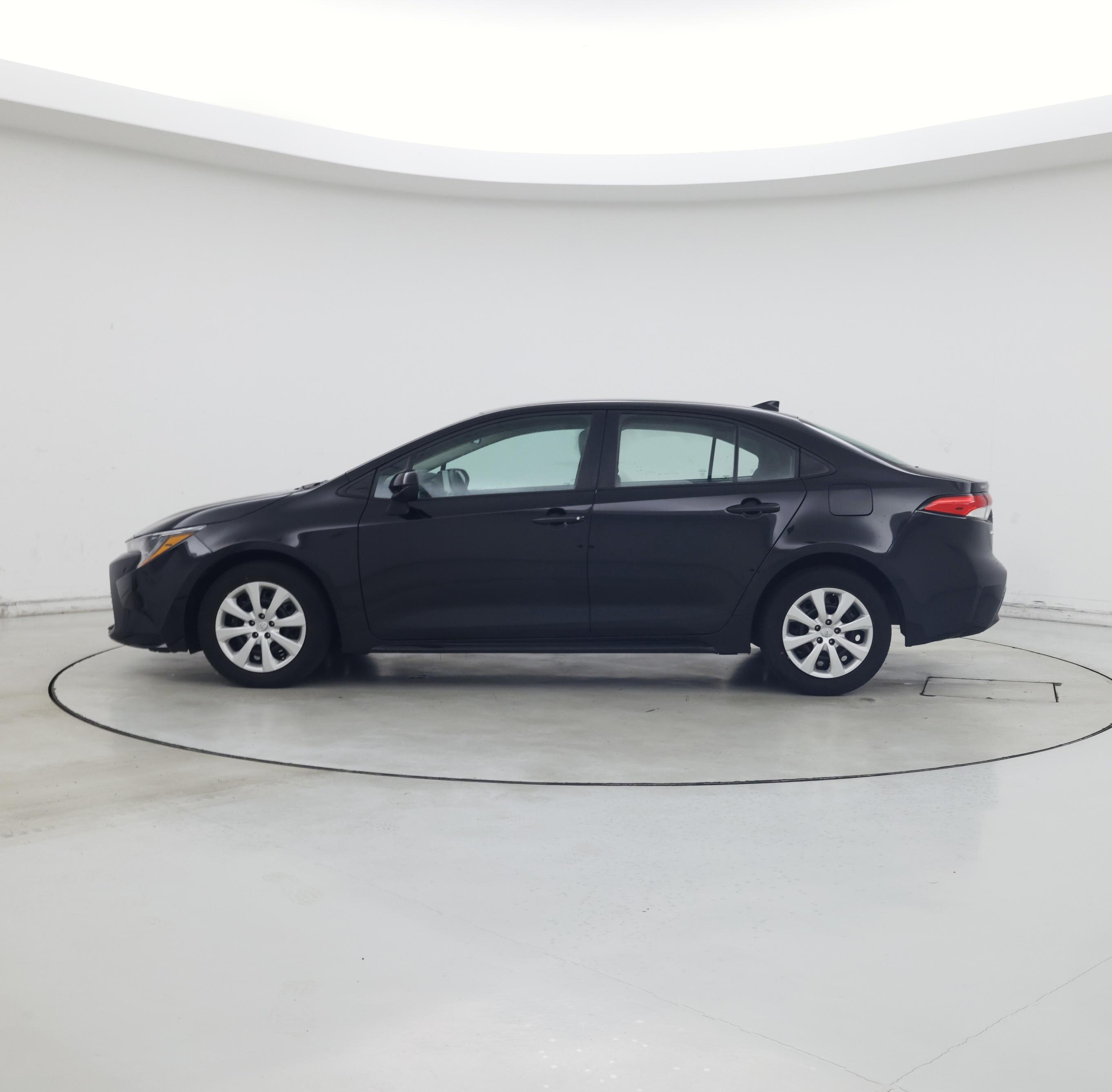 Thumbnail: 2024 Toyota Corolla - 3