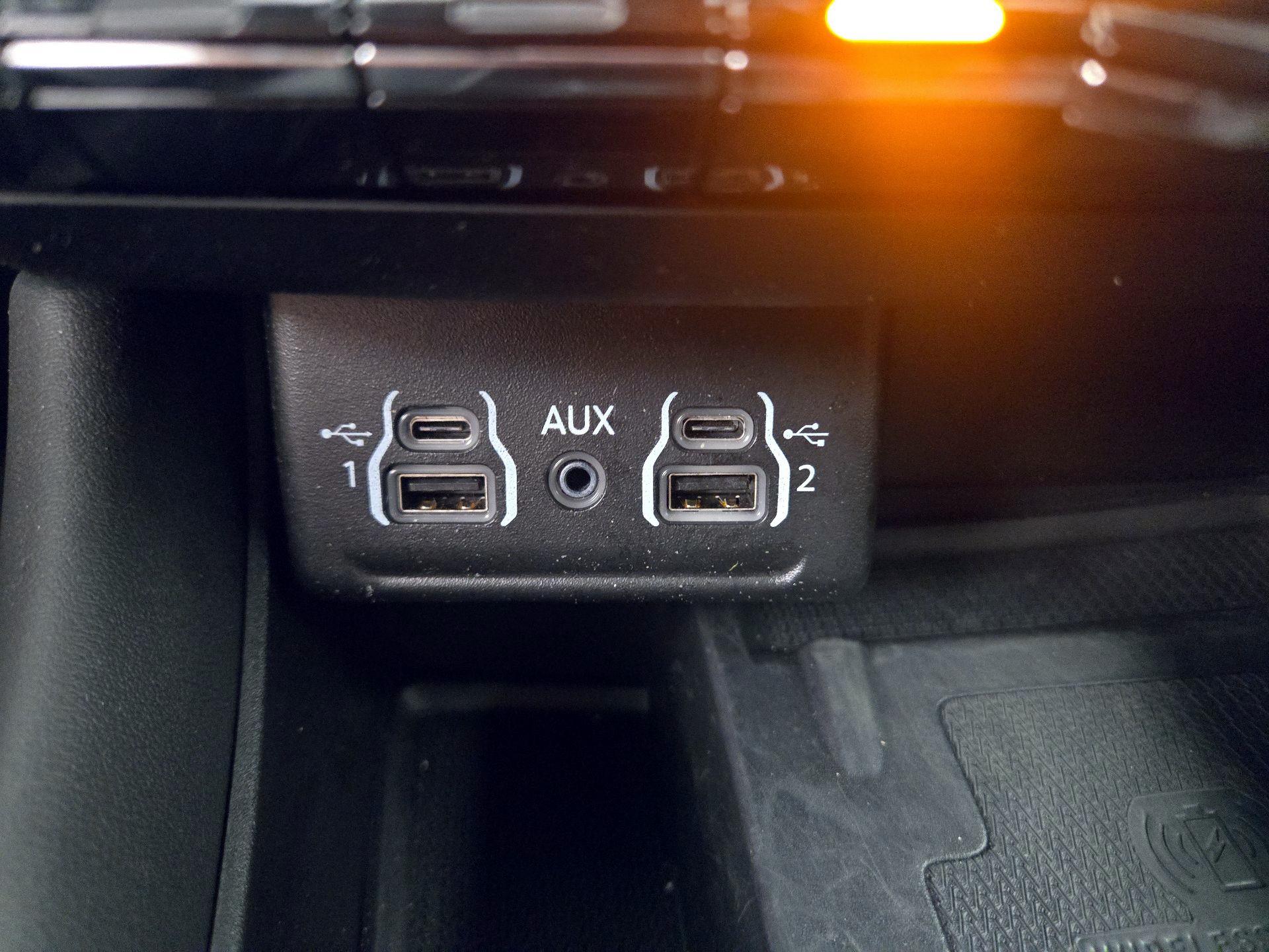 Thumbnail: 2022 Dodge Durango - 19