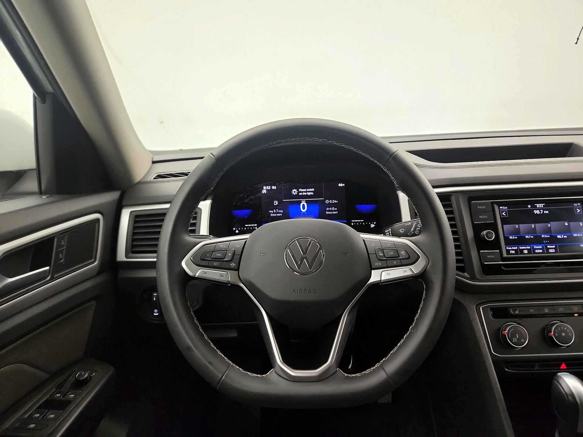 Thumbnail: 2023 Volkswagen Atlas - 10