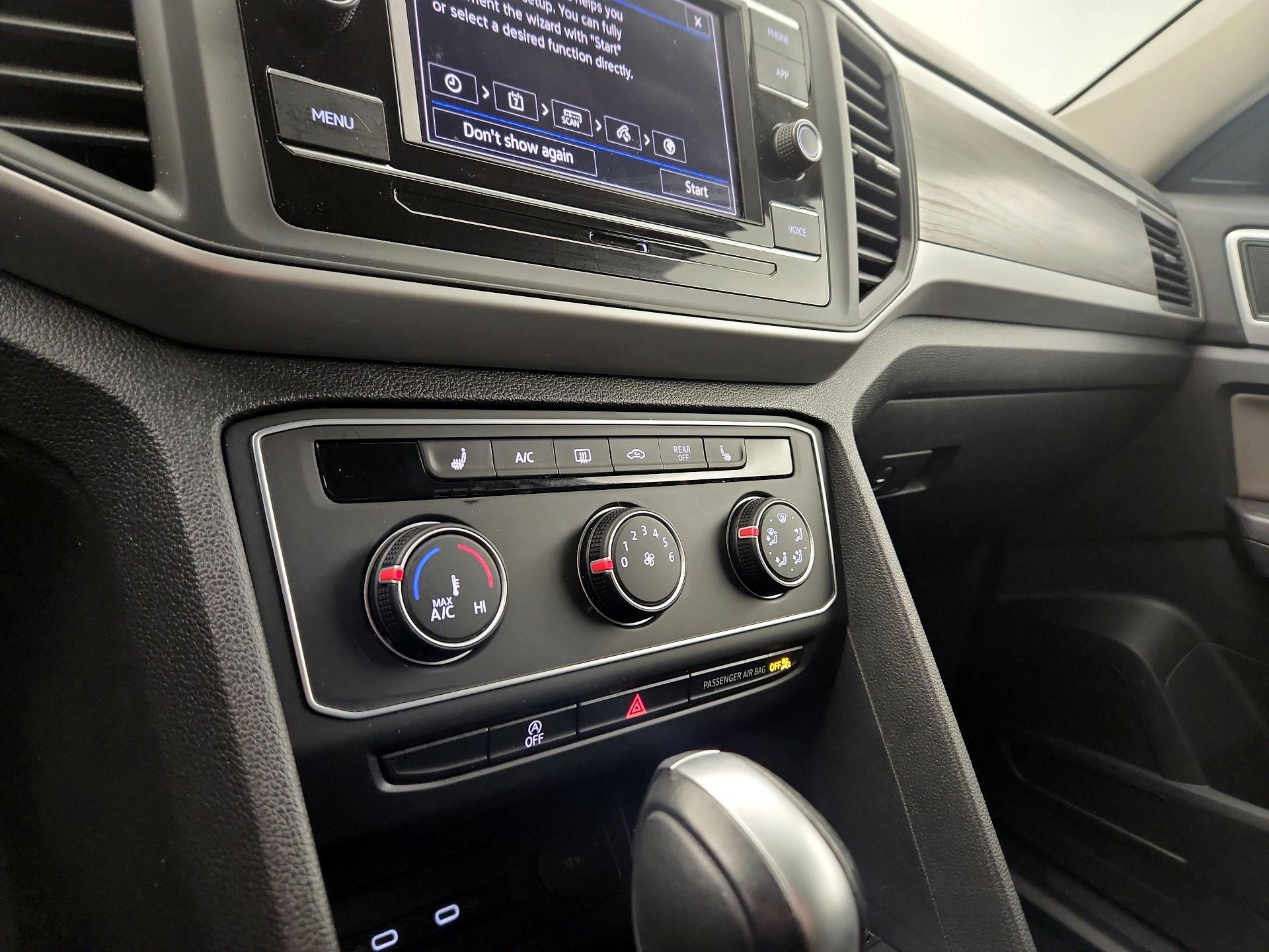 Thumbnail: 2023 Volkswagen Atlas - 16