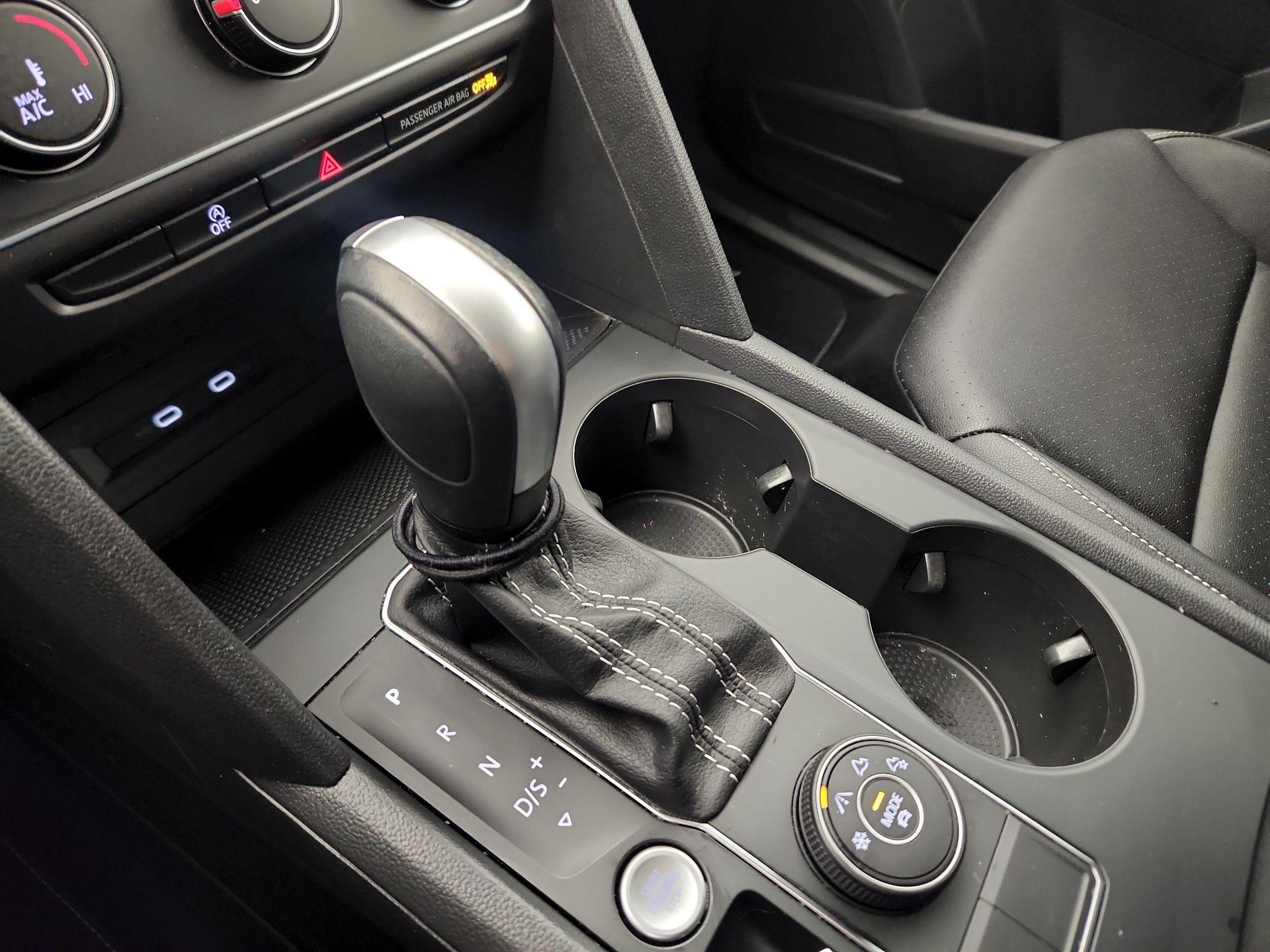 Thumbnail: 2023 Volkswagen Atlas - 17