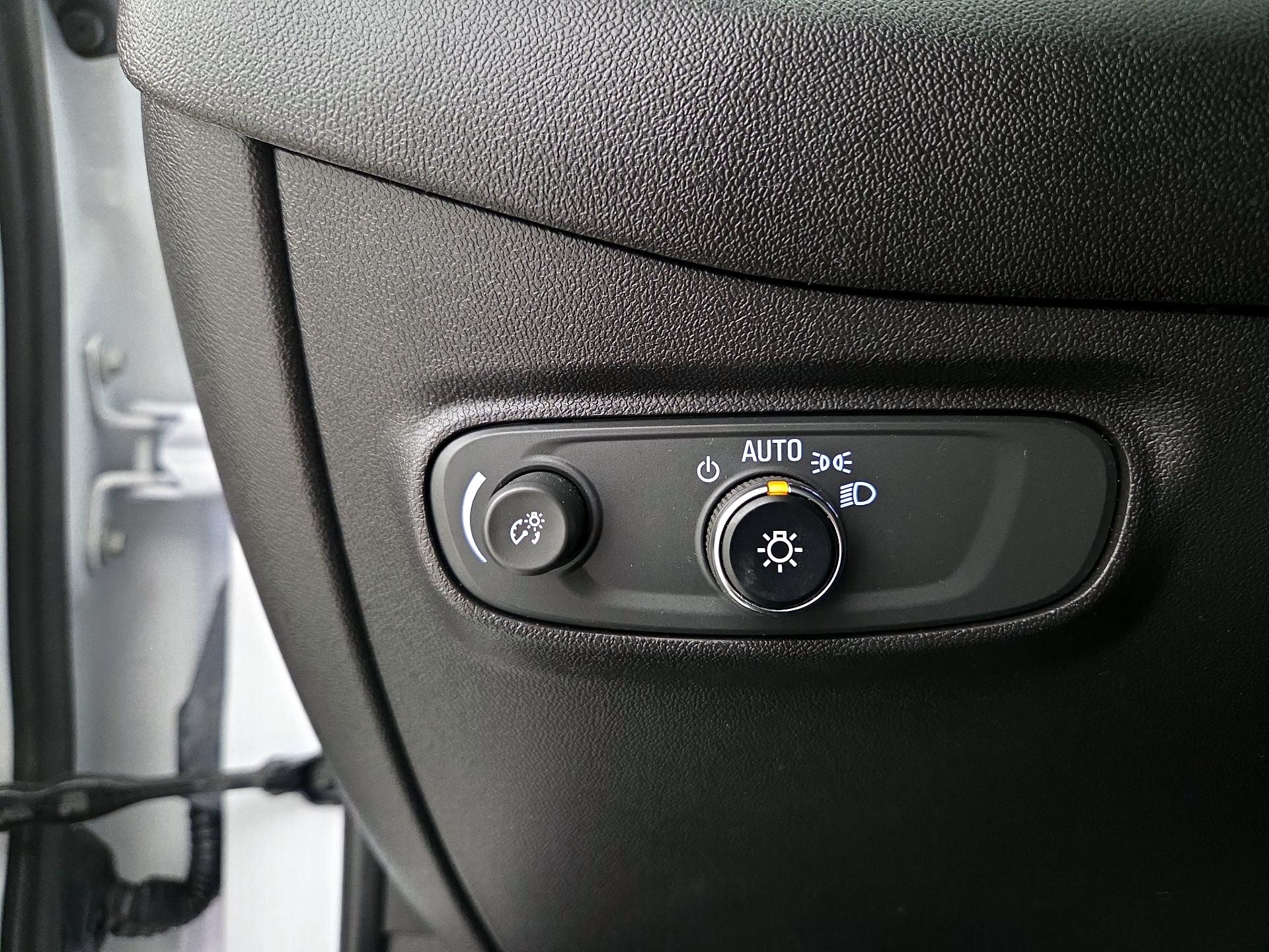 Thumbnail: 2022 Chevrolet Equinox - 13