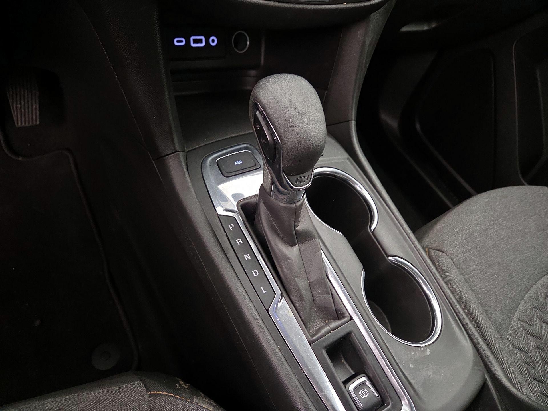 Thumbnail: 2022 Chevrolet Equinox - 17