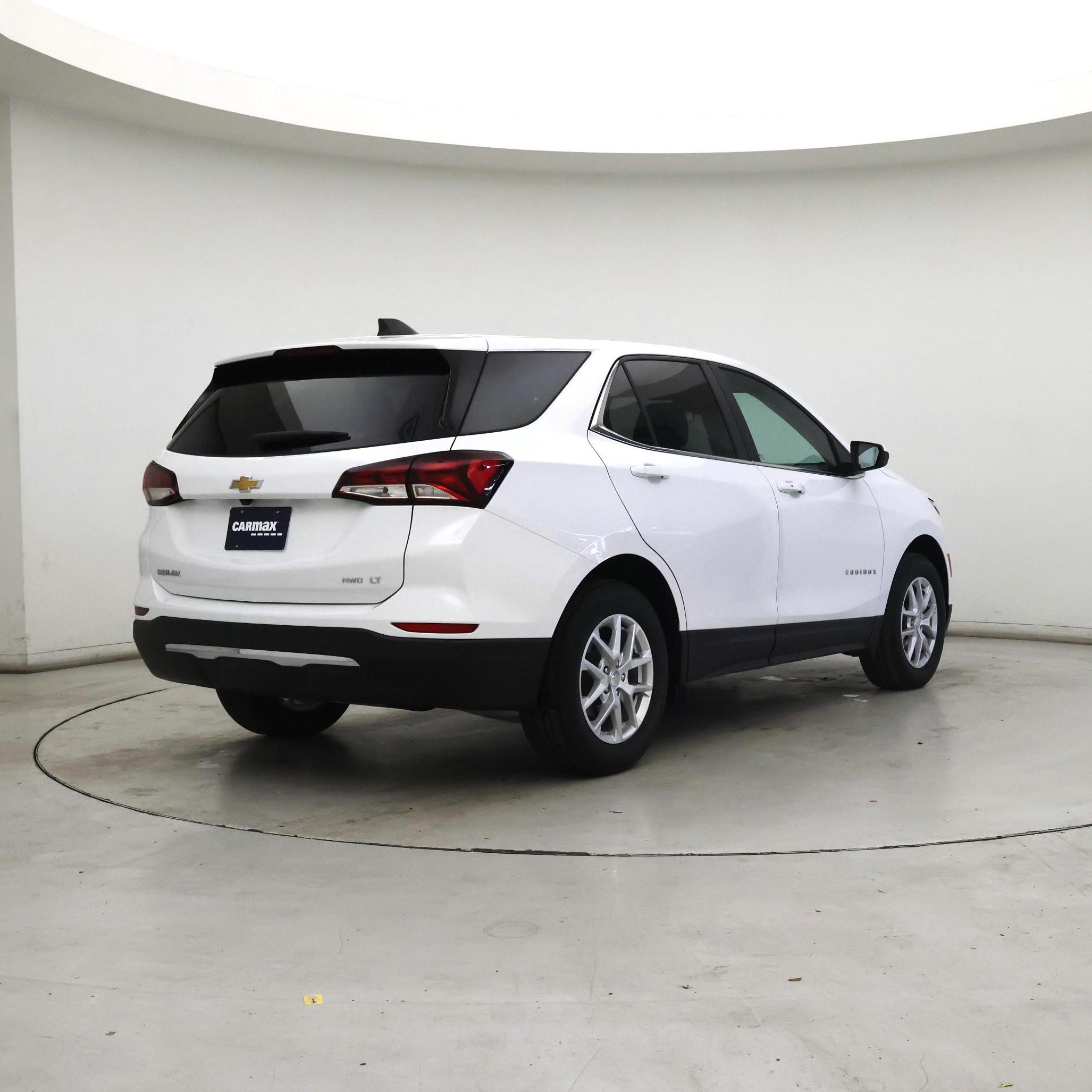 Thumbnail: 2022 Chevrolet Equinox - 8