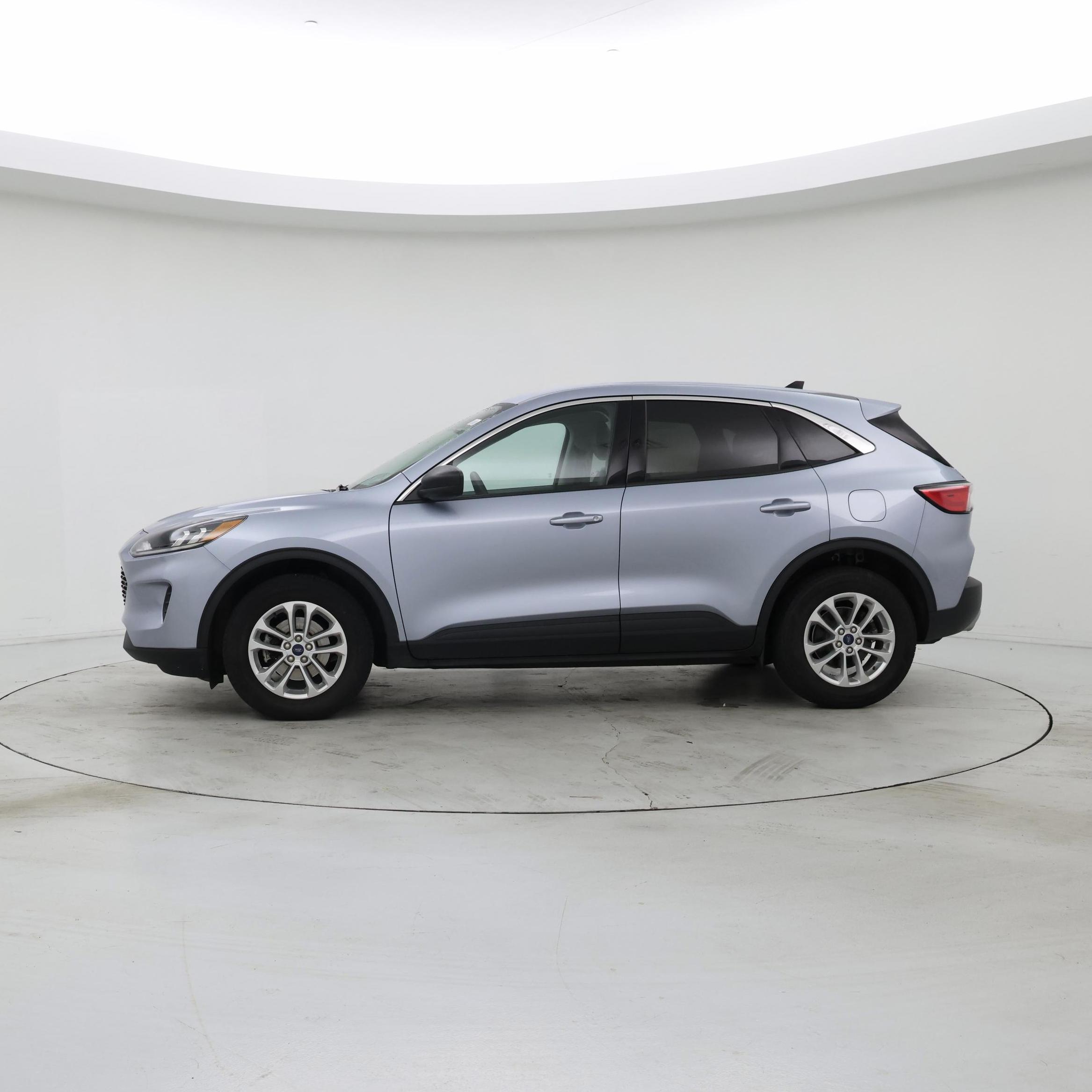 Thumbnail: 2022 Ford Escape - 3