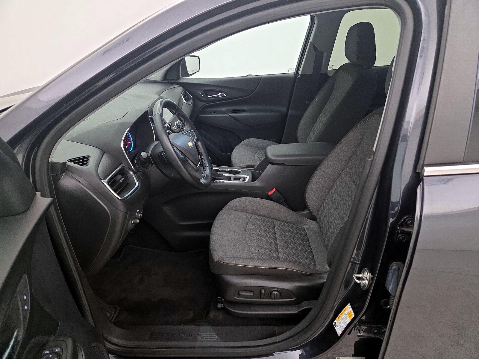 2023 Chevrolet Equinox LT - Photo 12