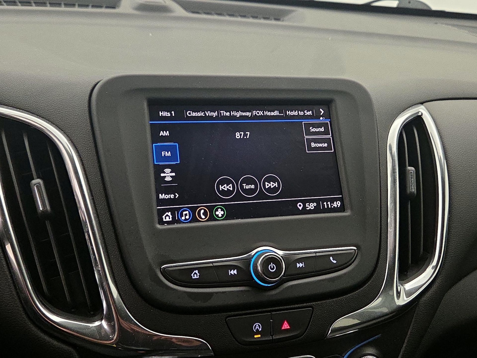 2023 Chevrolet Equinox LT - Photo 16