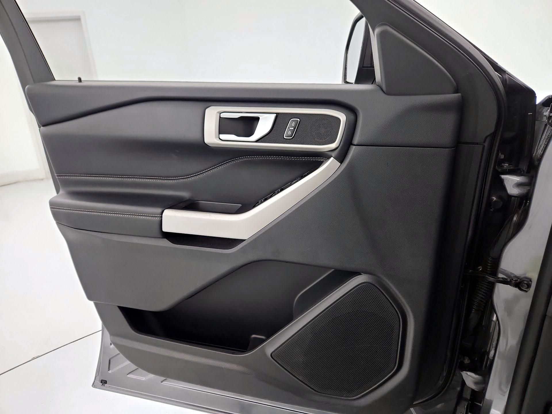 Thumbnail: 2022 Ford Explorer - 12