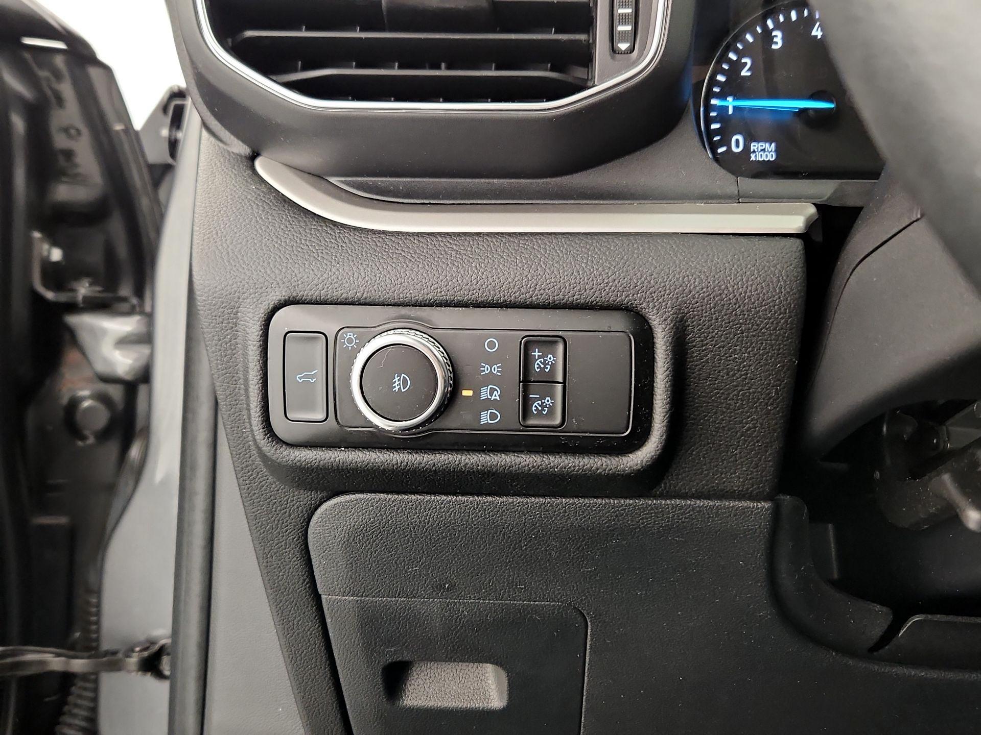 Thumbnail: 2022 Ford Explorer - 13