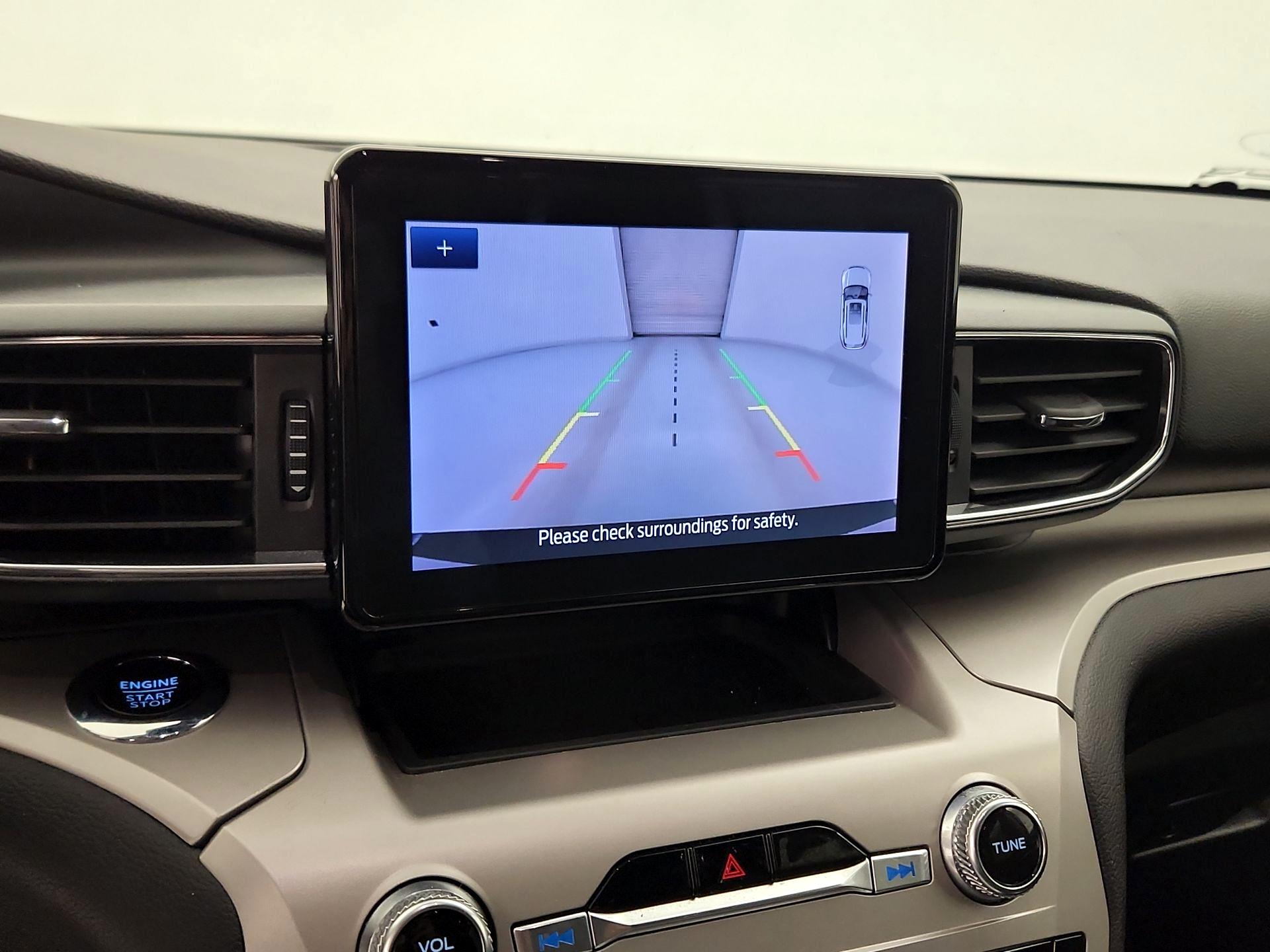 Thumbnail: 2022 Ford Explorer - 14