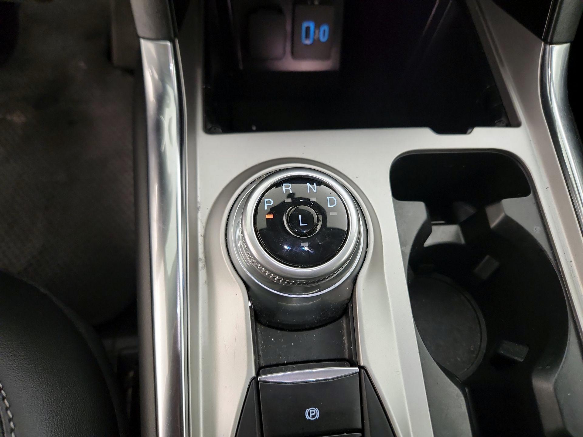 Thumbnail: 2022 Ford Explorer - 17