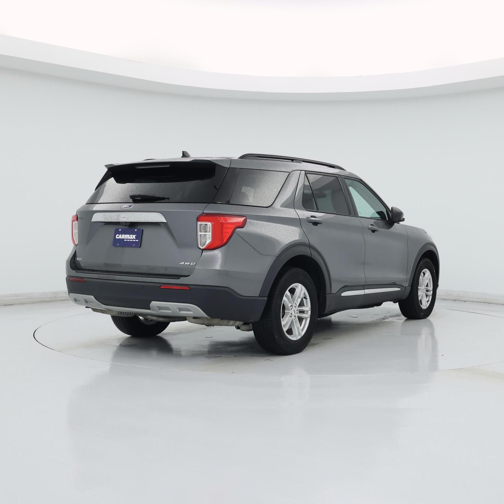 Thumbnail: 2022 Ford Explorer - 8