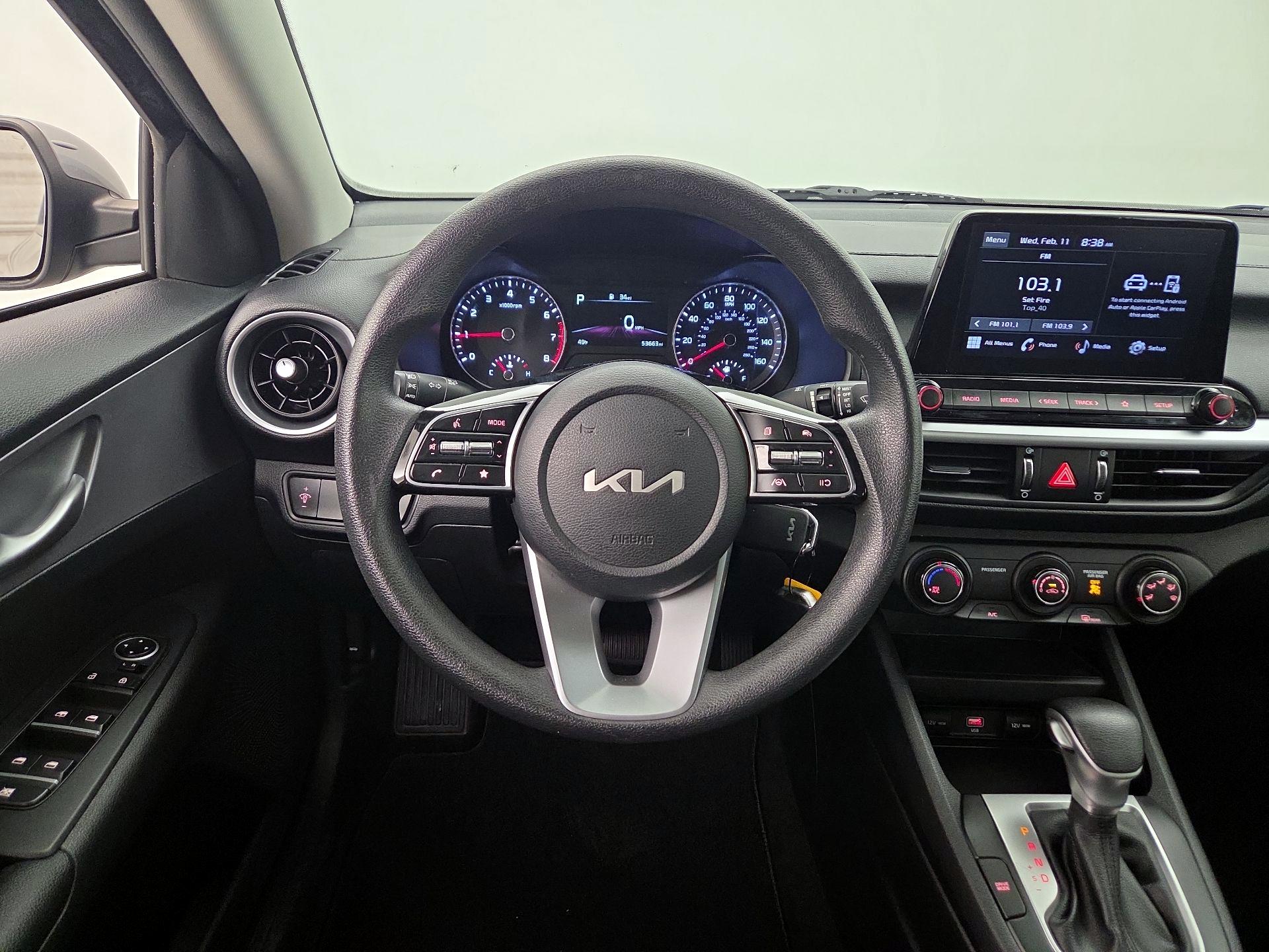 Thumbnail: 2022 Kia Forte - 10