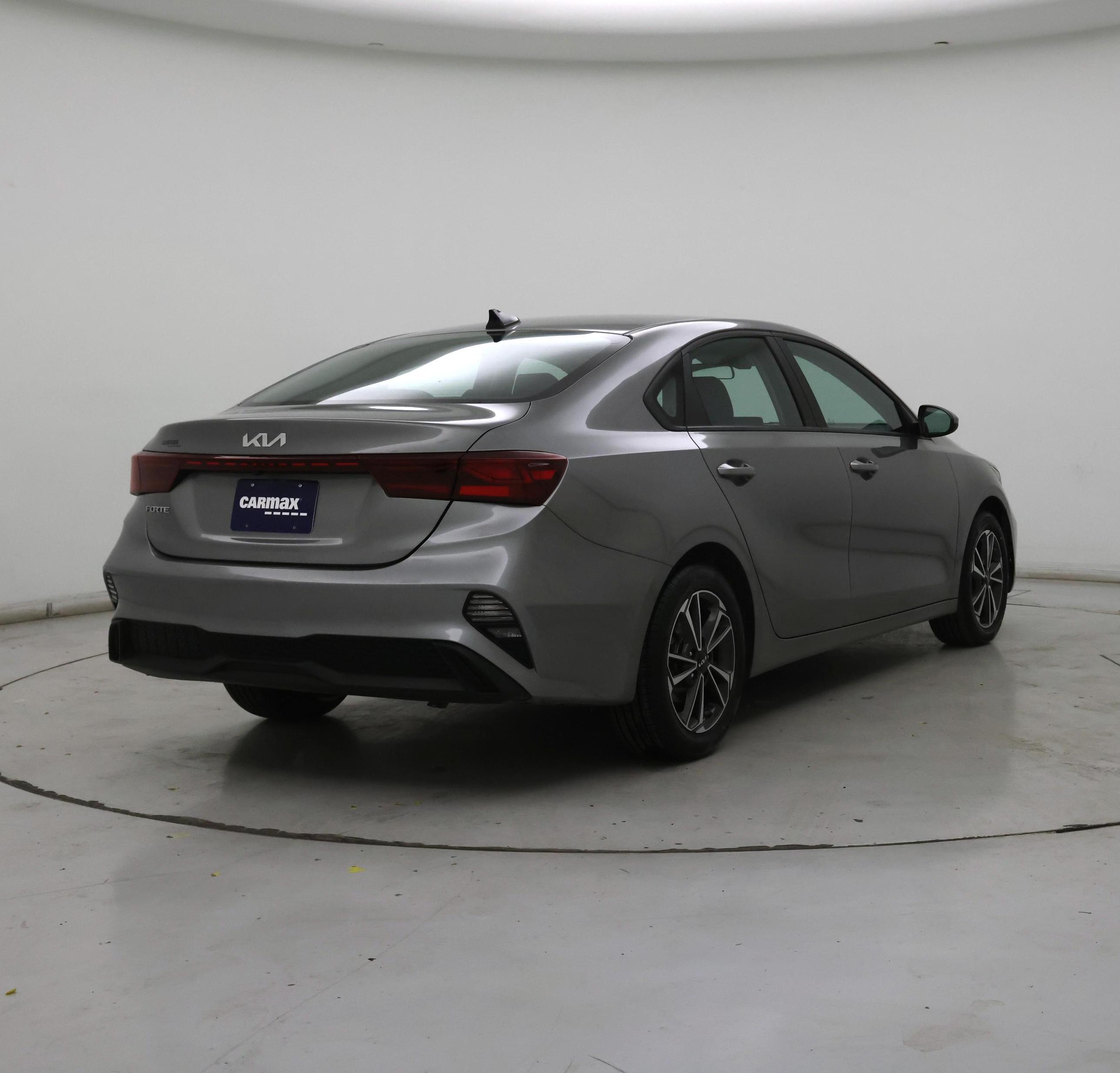 Thumbnail: 2022 Kia Forte - 8