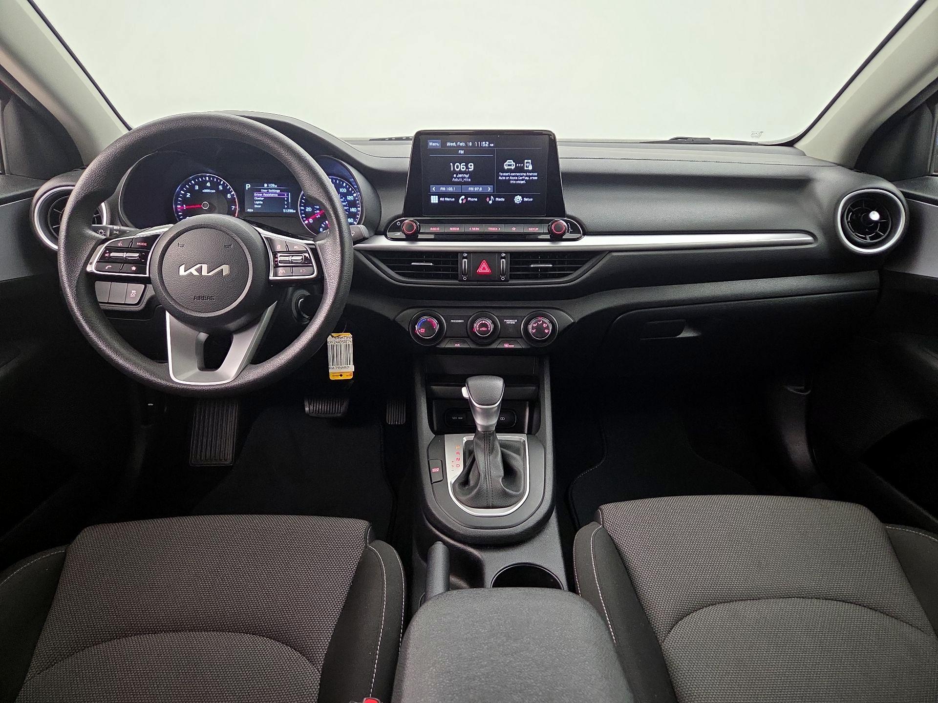 Thumbnail: 2024 Kia Forte - 9