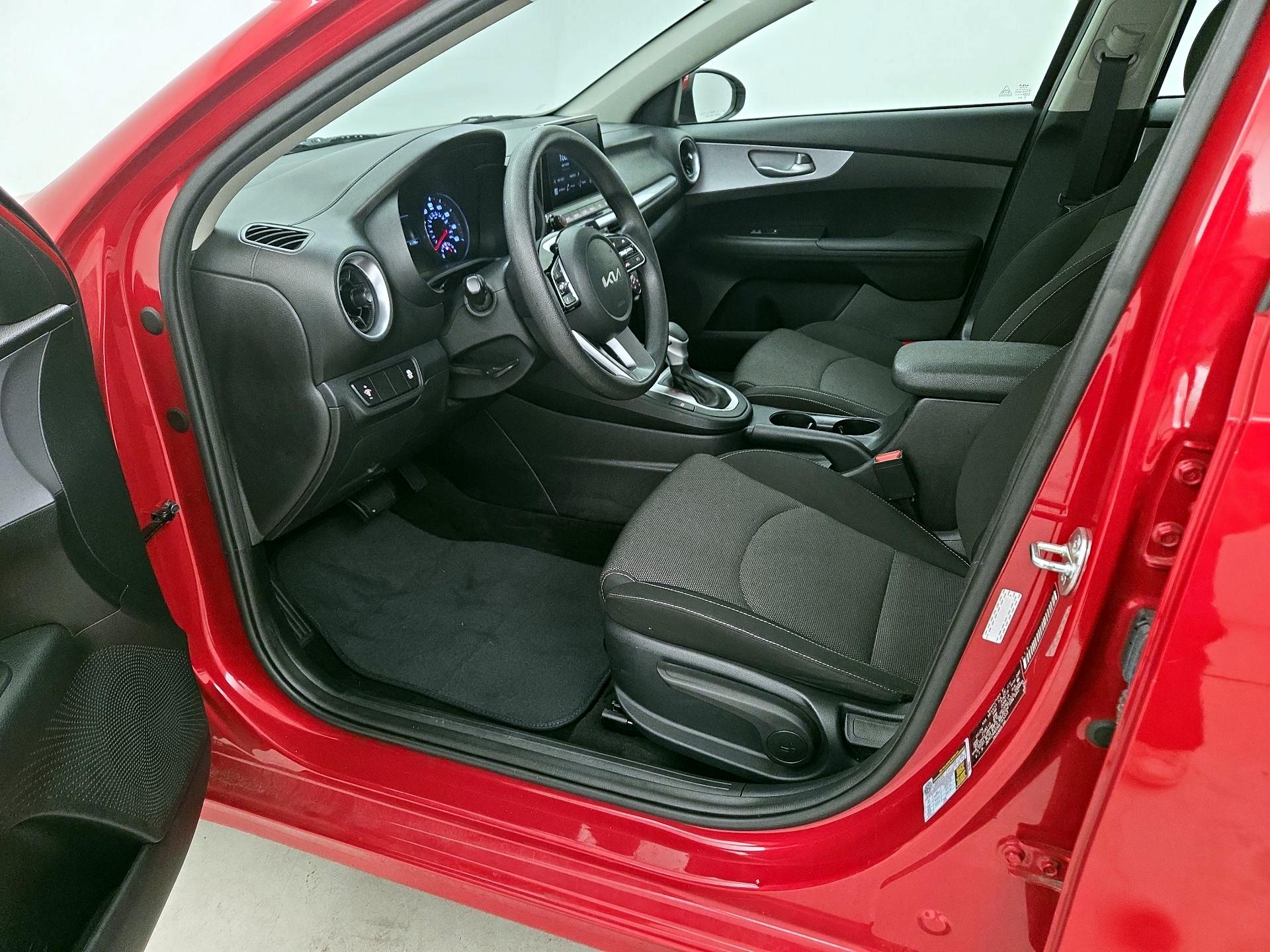 Thumbnail: 2024 Kia Forte - 11