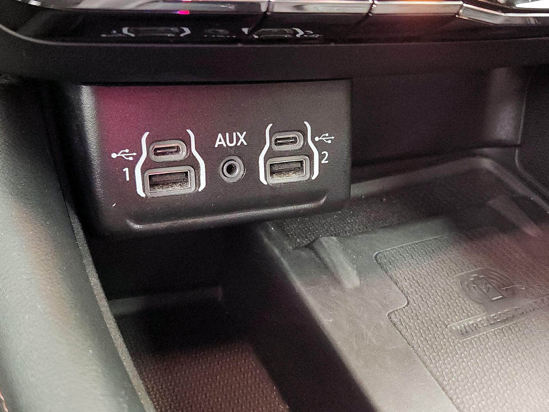 Thumbnail: 2022 Dodge Durango - 18