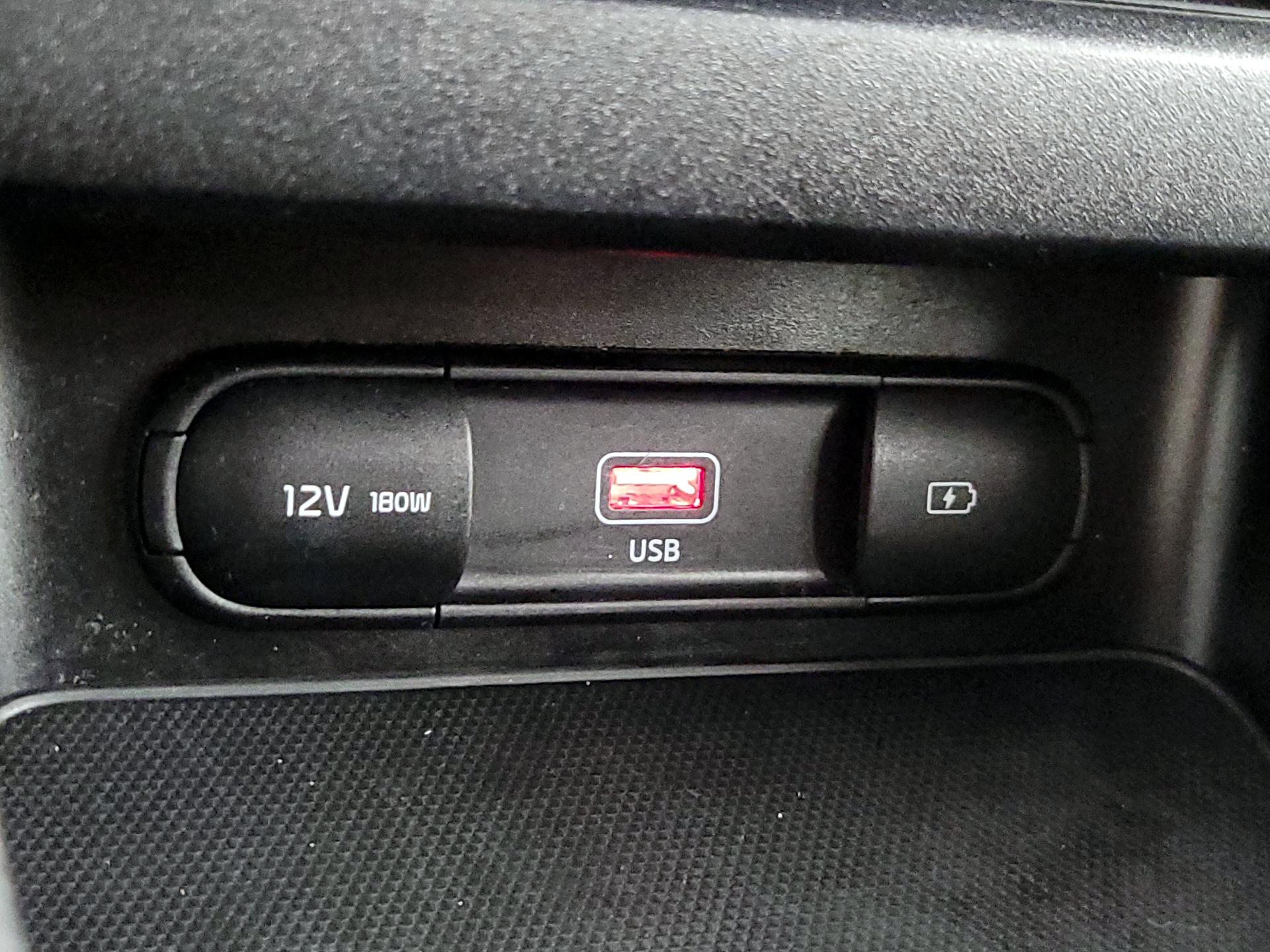 Thumbnail: 2024 Kia Forte - 18