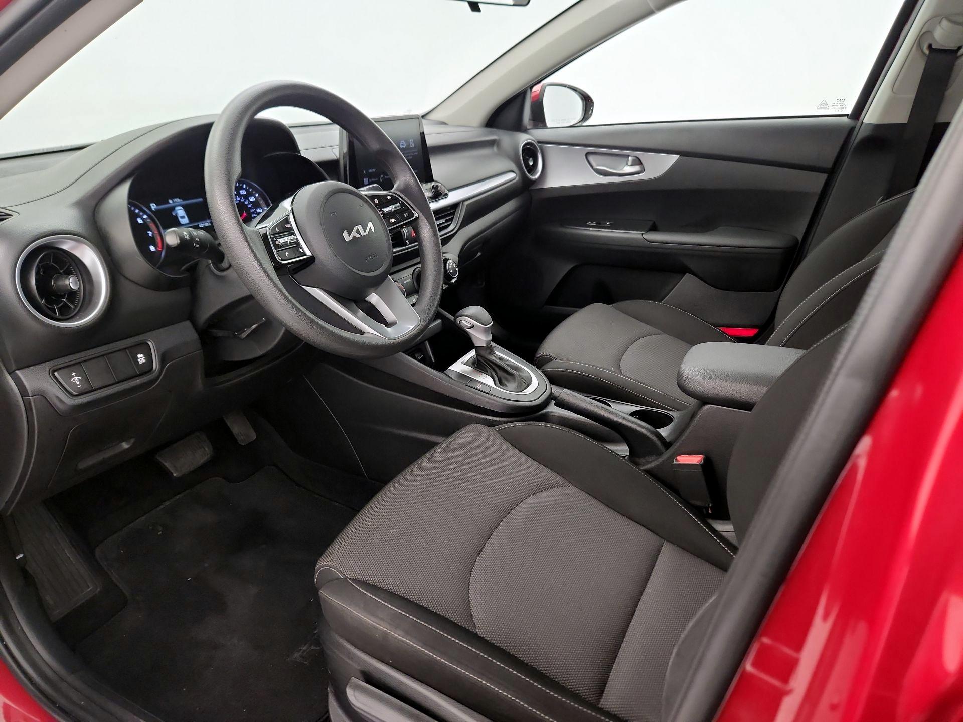 Thumbnail: 2022 Kia Forte - 11