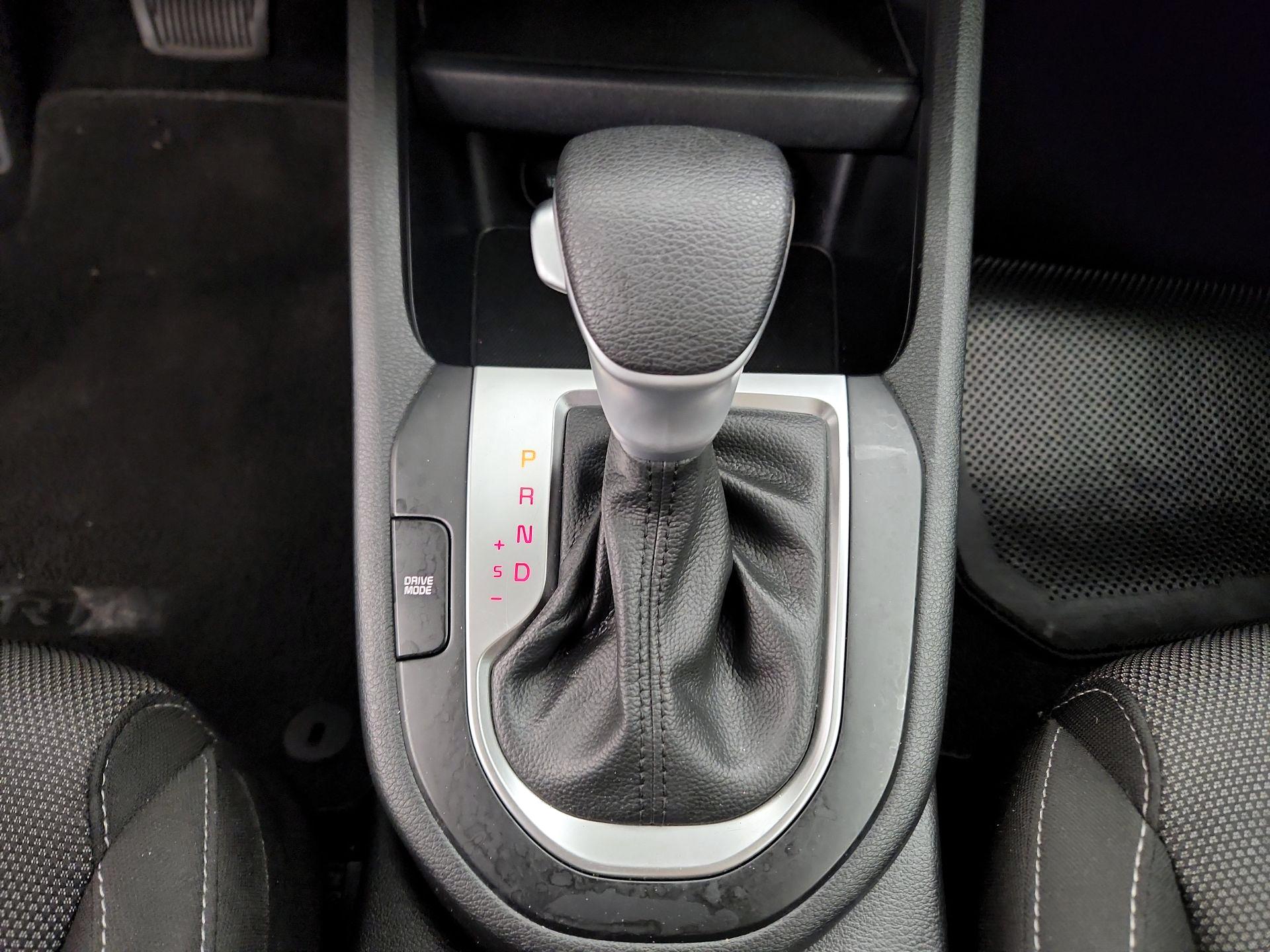 Thumbnail: 2022 Kia Forte - 17