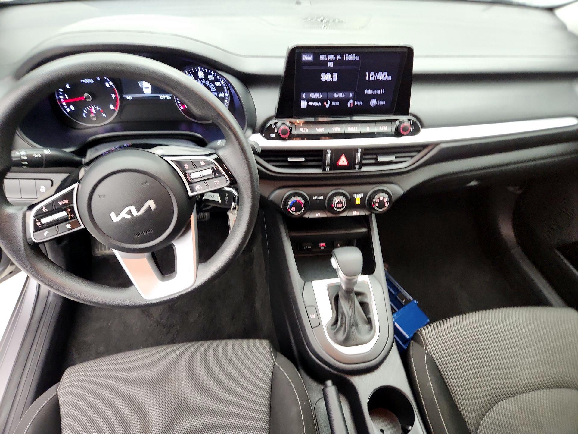 Thumbnail: 2024 Kia Forte - 9