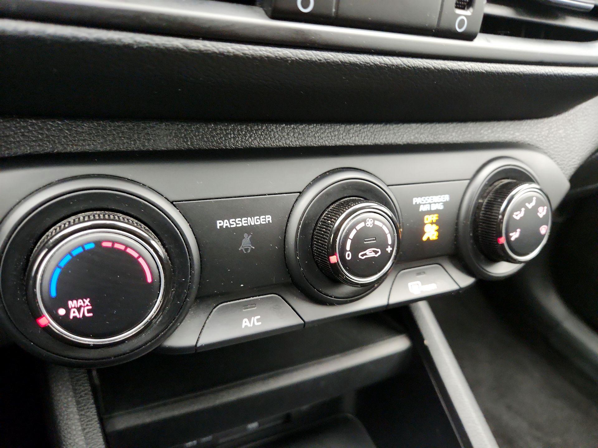 Thumbnail: 2024 Kia Forte - 16