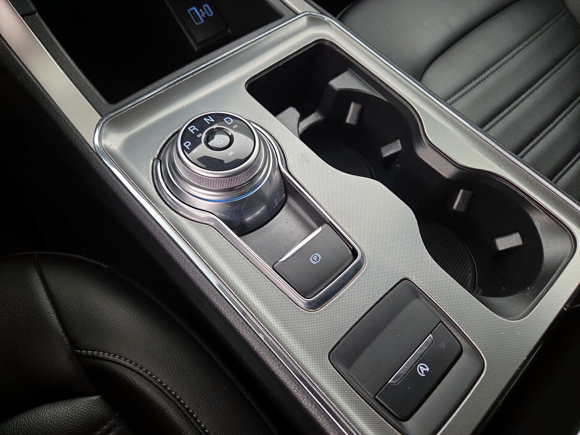 Thumbnail: 2022 Ford Edge - 17