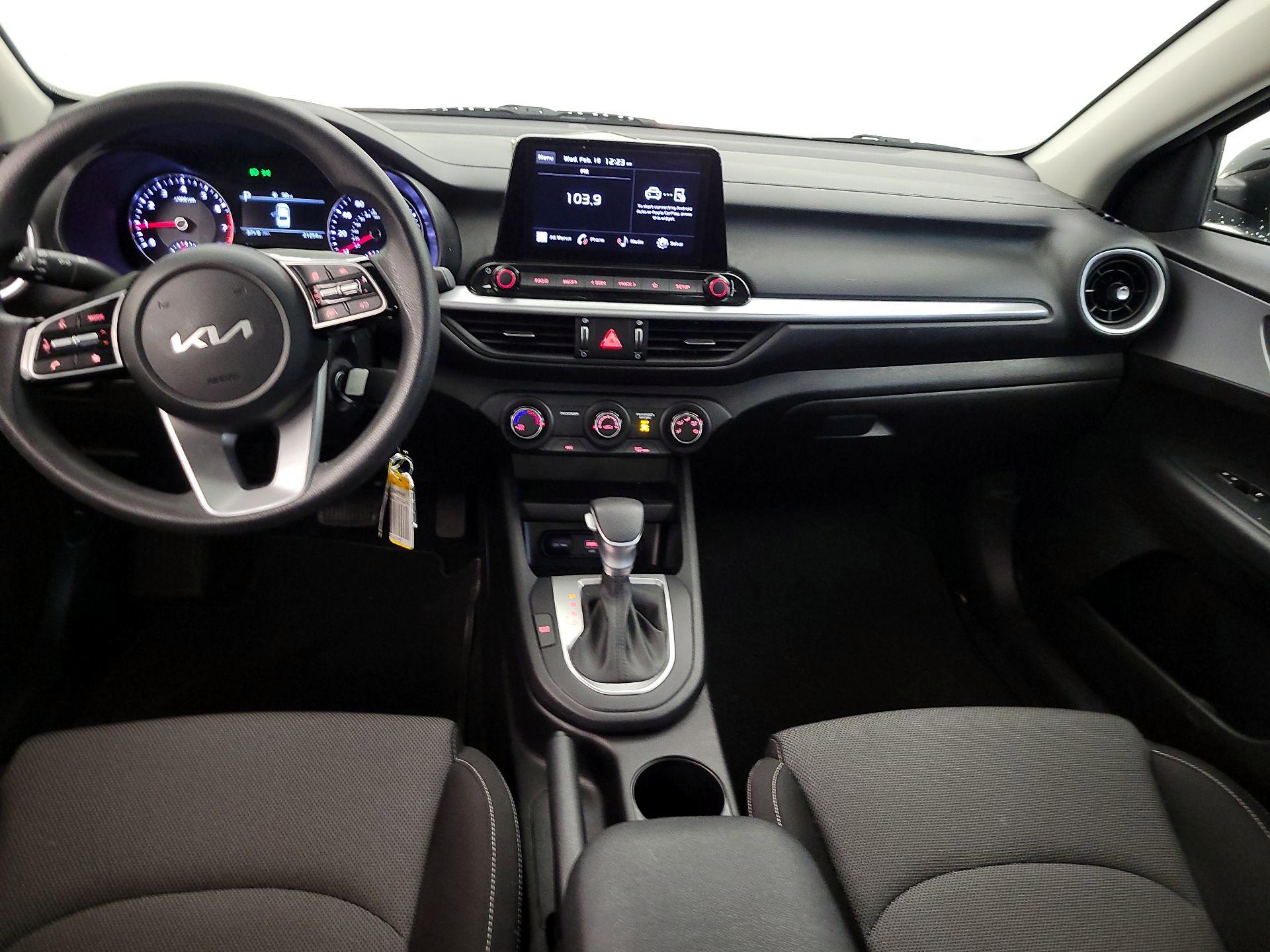 Thumbnail: 2023 Kia Forte - 9