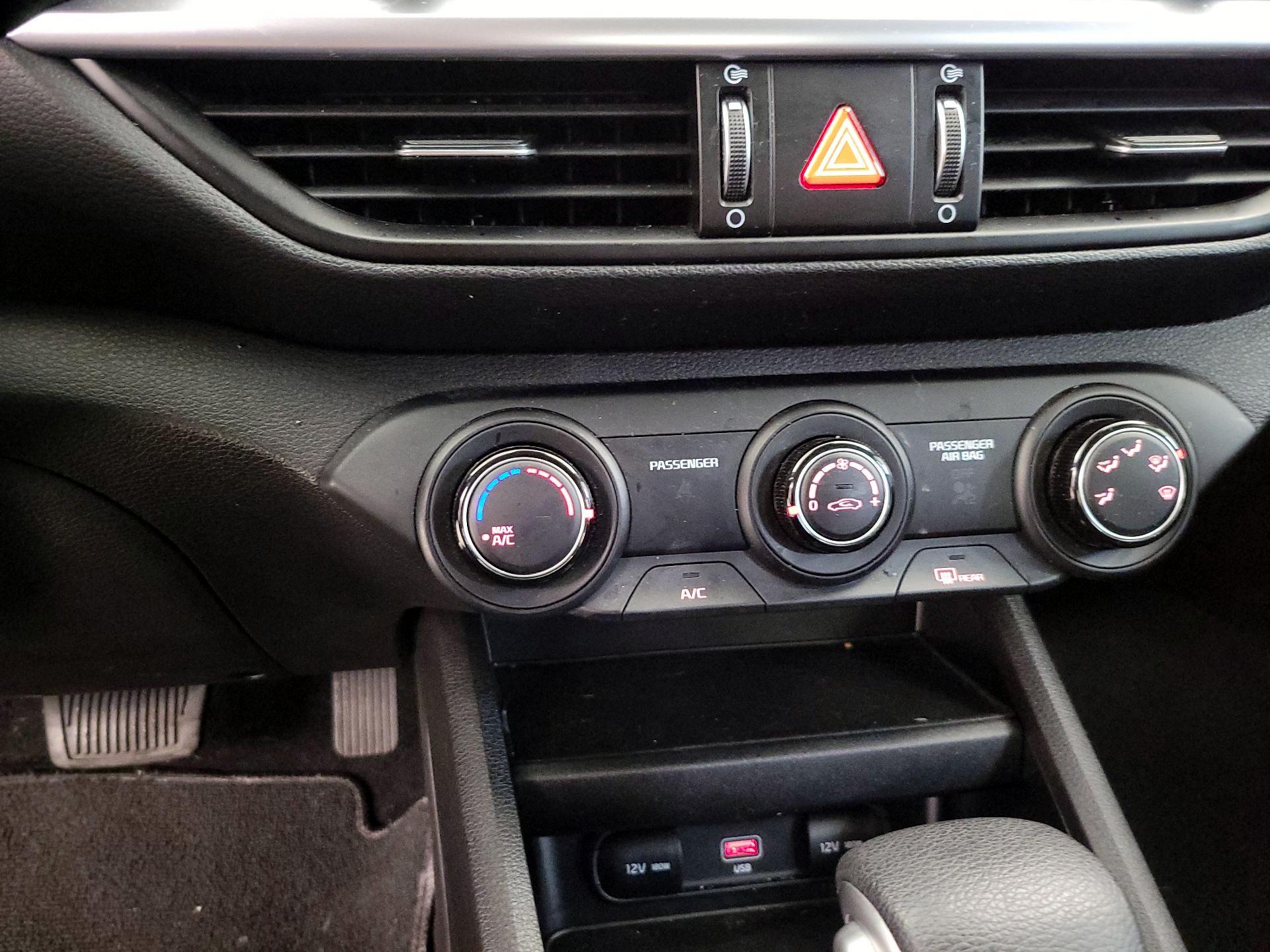 Thumbnail: 2023 Kia Forte - 16