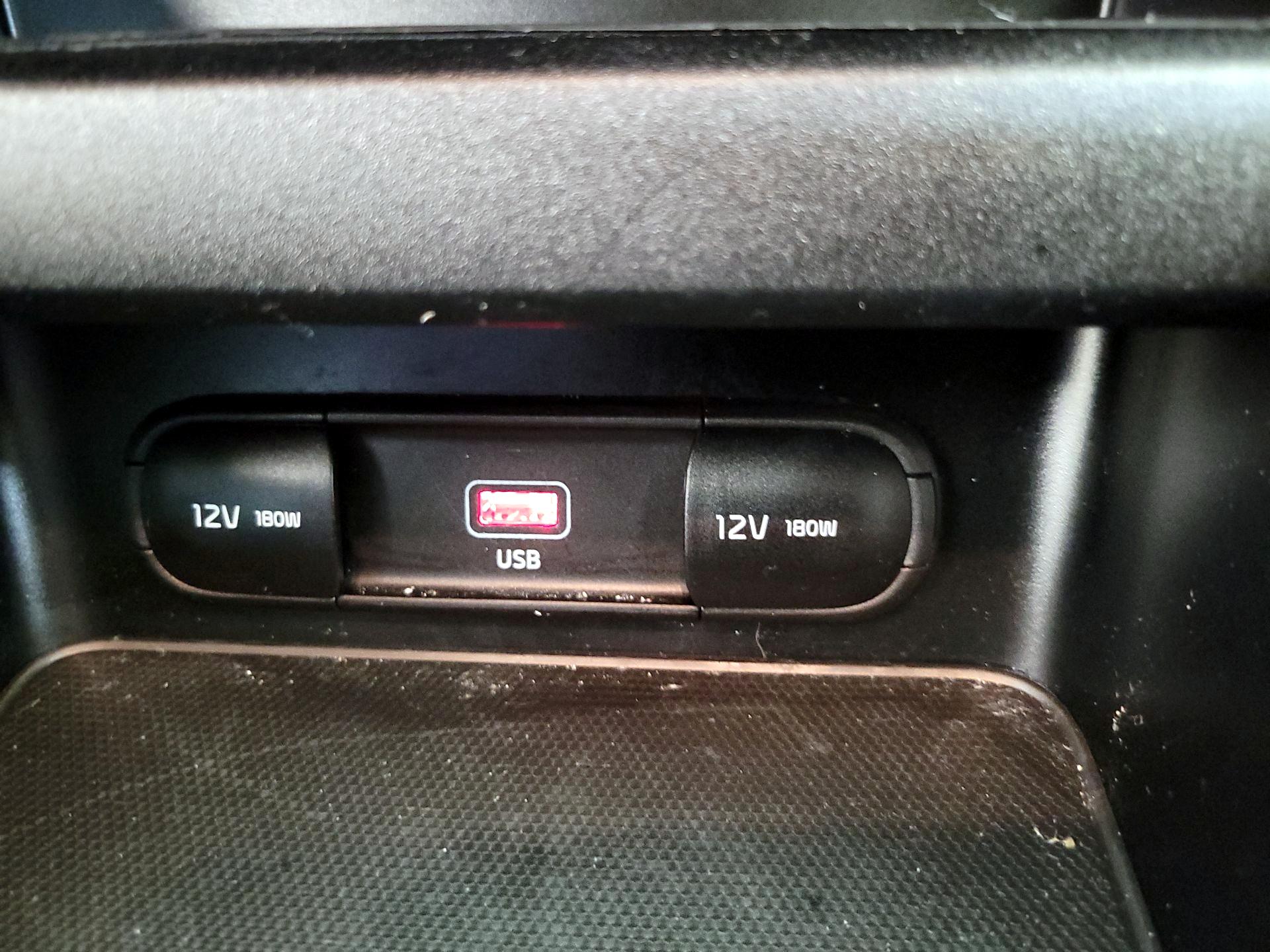 Thumbnail: 2023 Kia Forte - 18