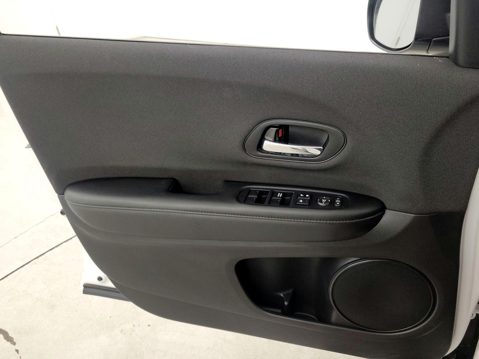 Thumbnail: 2022 Honda HR-V - 12