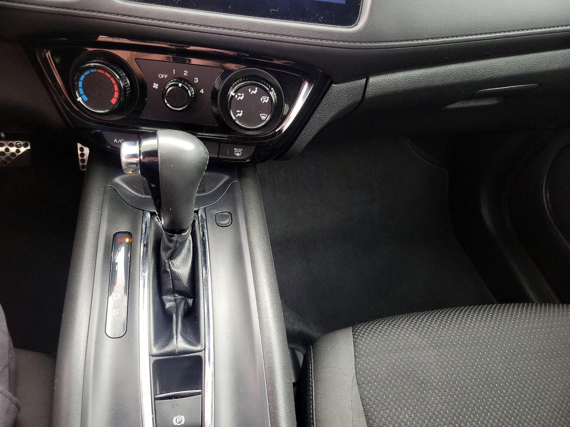 Thumbnail: 2022 Honda HR-V - 17