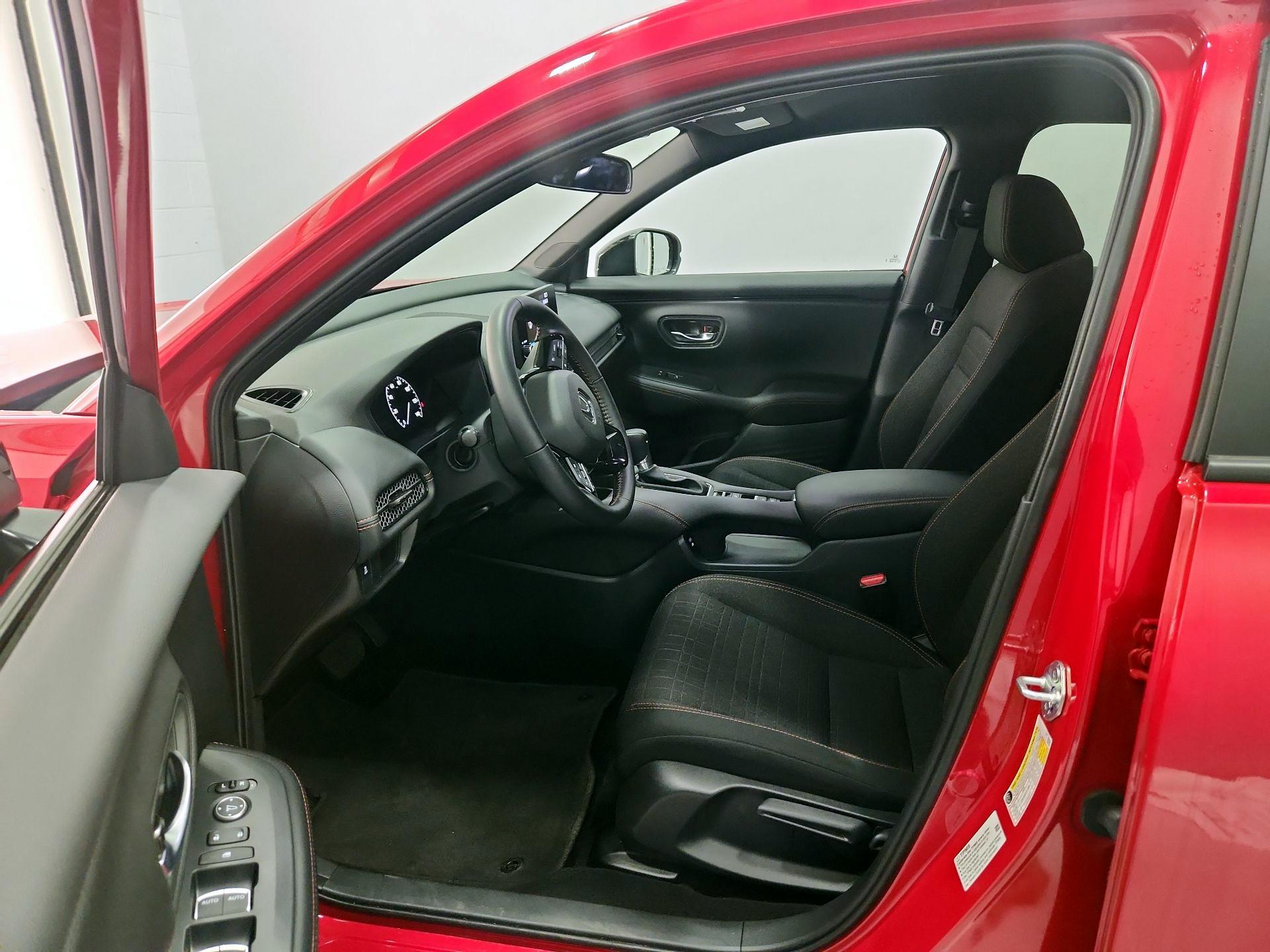 Thumbnail: 2025 Honda HR-V - 11