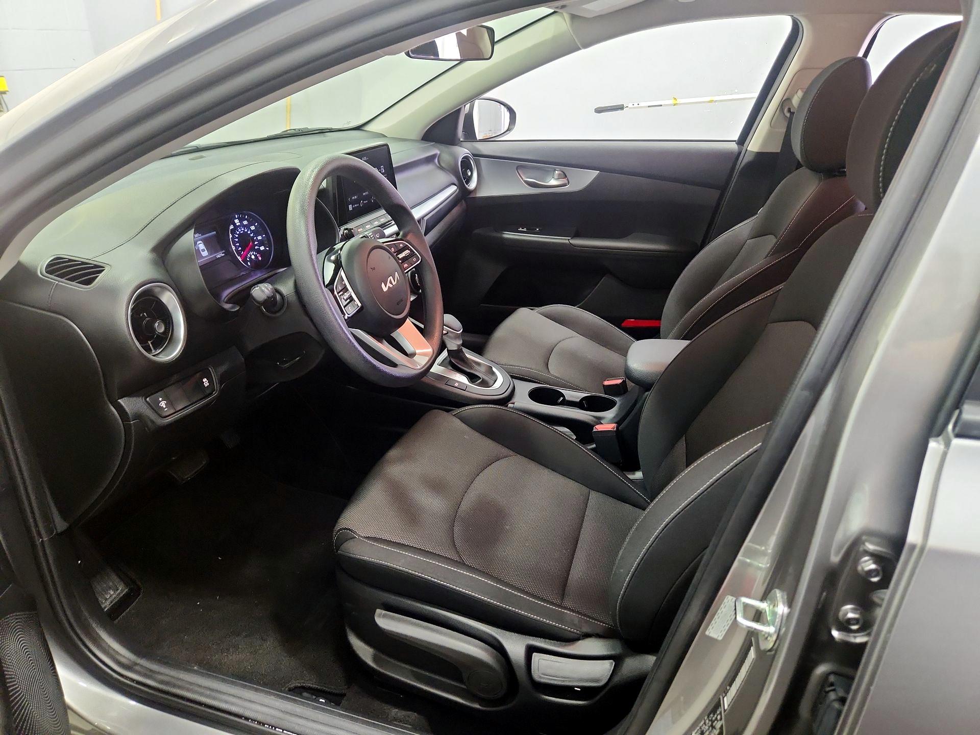 Thumbnail: 2023 Kia Forte - 11