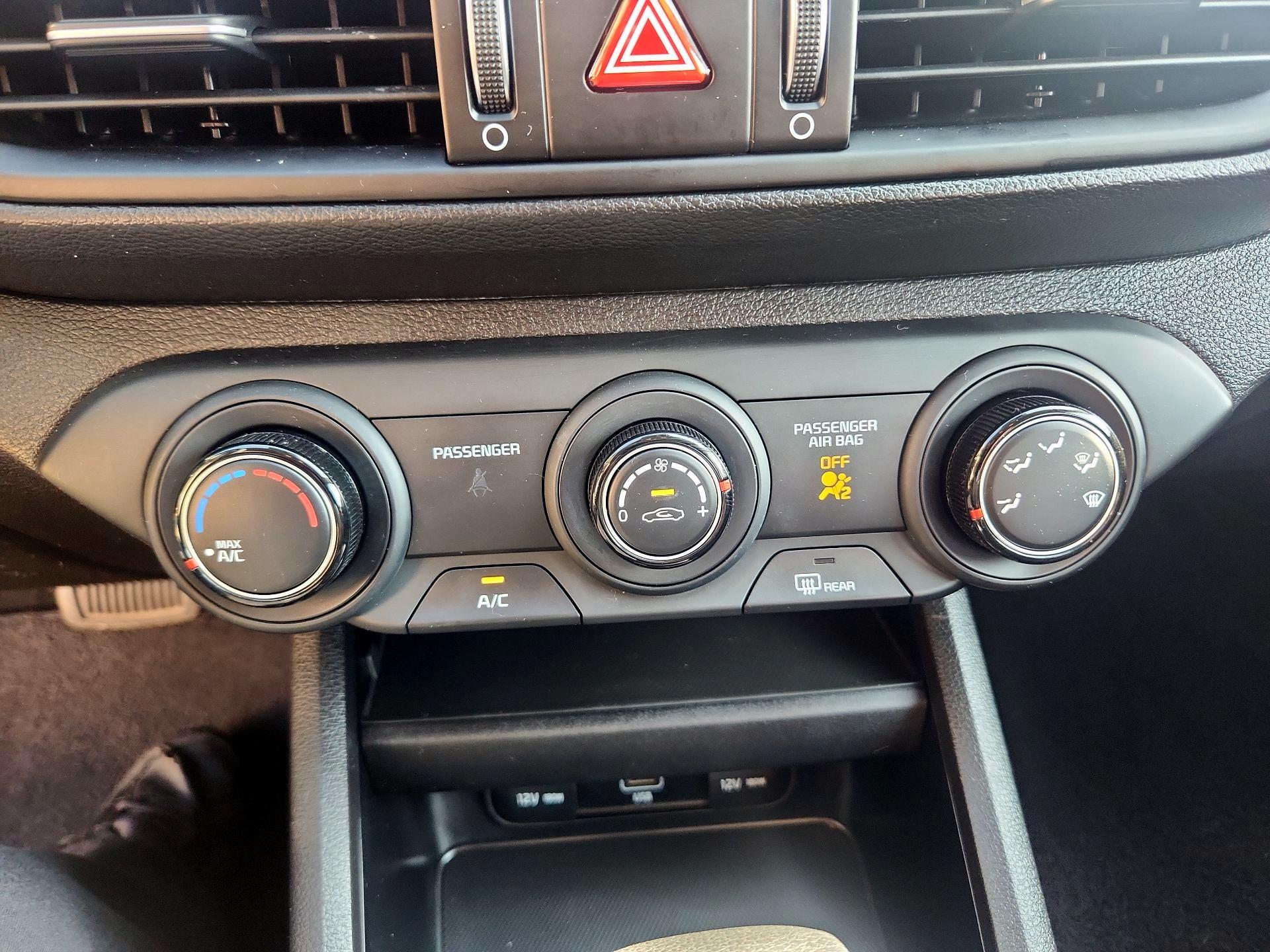 Thumbnail: 2023 Kia Forte - 16