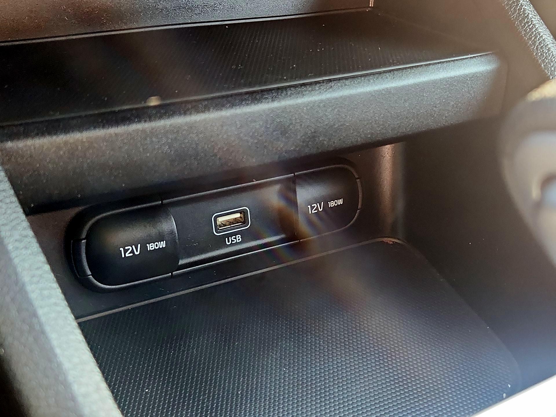 Thumbnail: 2023 Kia Forte - 18