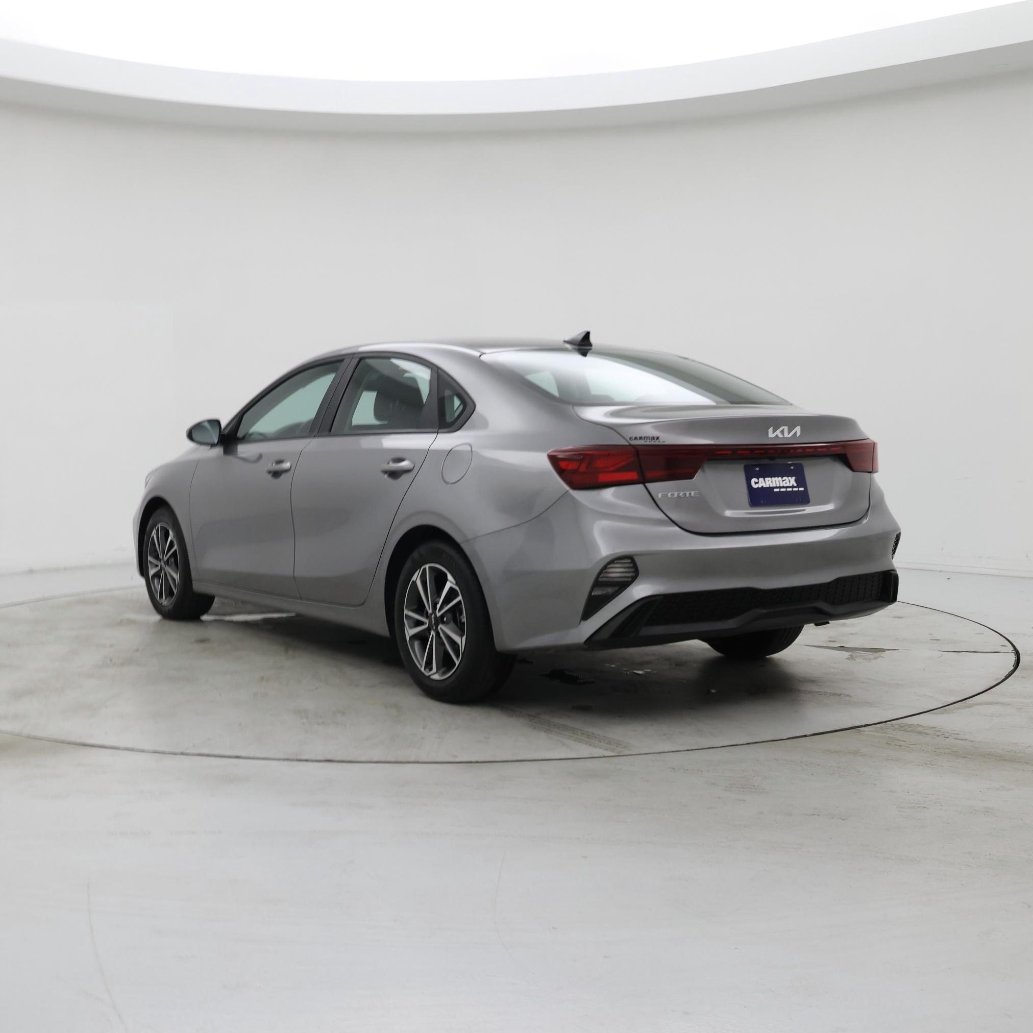 Thumbnail: 2023 Kia Forte - 2