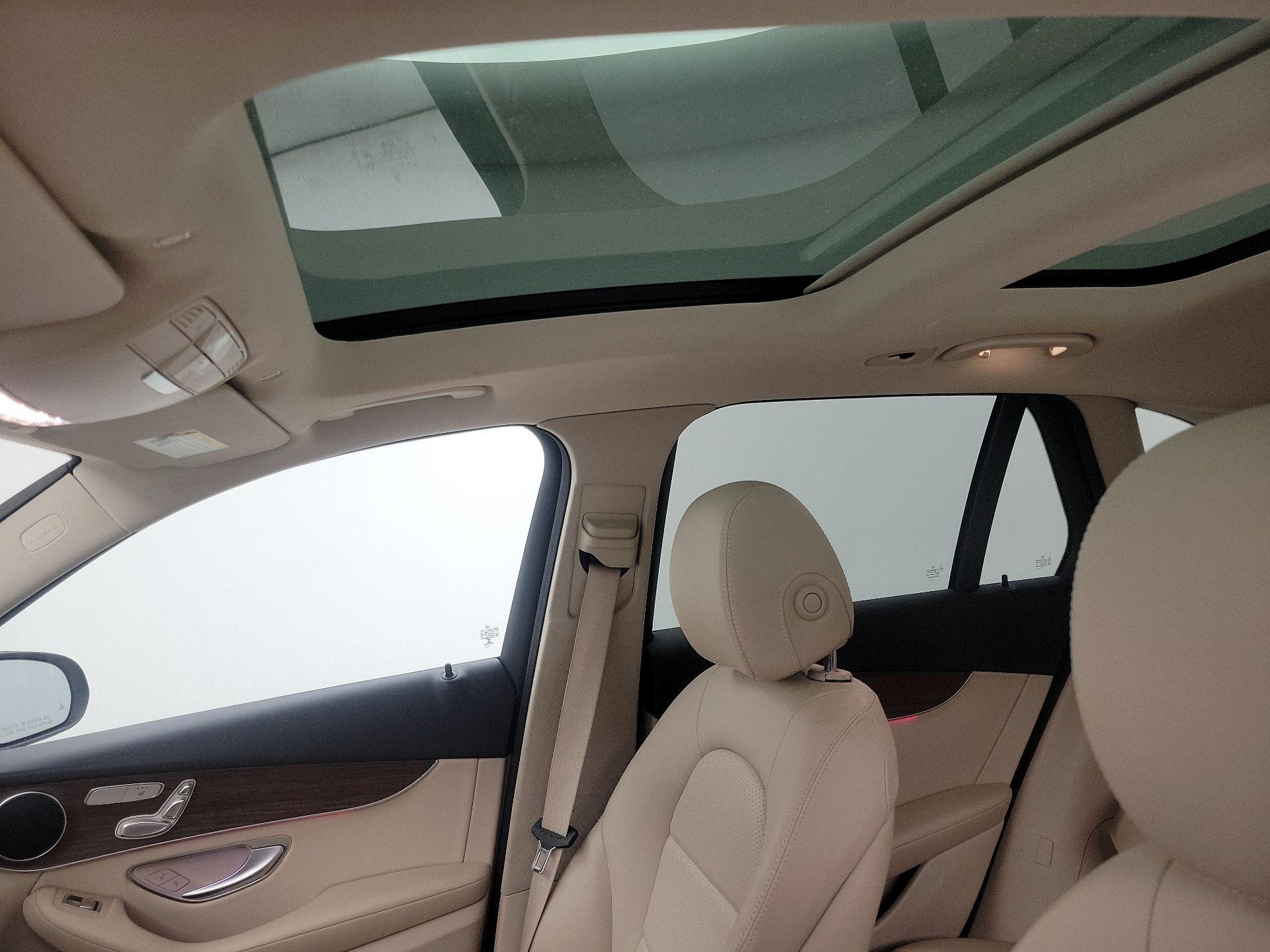 Thumbnail: 2022 Mercedes-Benz GLC - 20