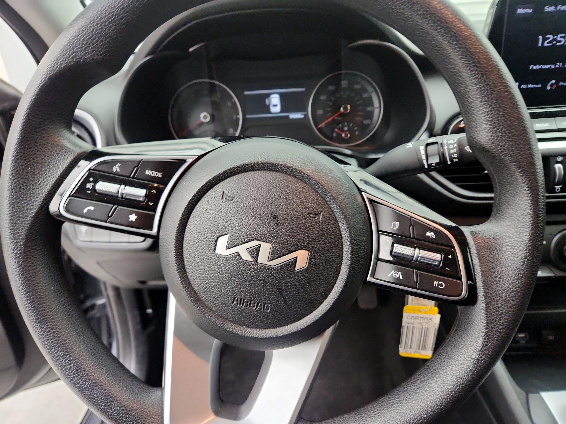 Thumbnail: 2024 Kia Forte - 10