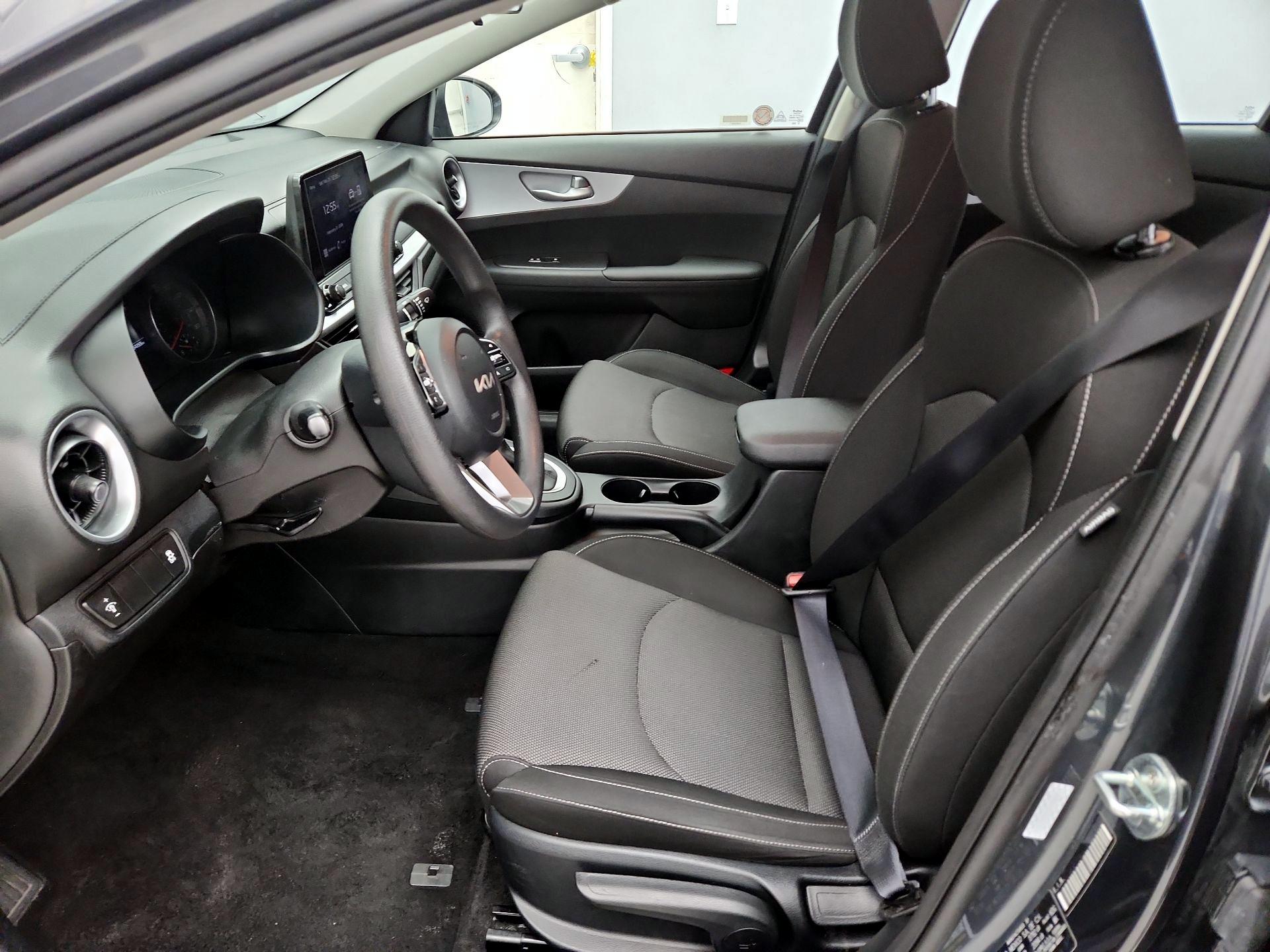 Thumbnail: 2024 Kia Forte - 11