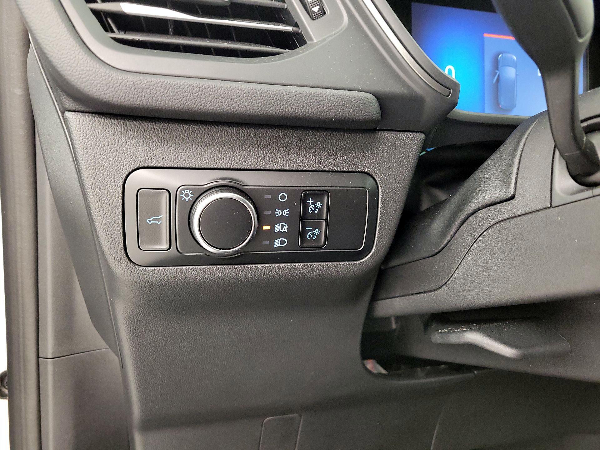 Thumbnail: 2023 Ford Escape - 13