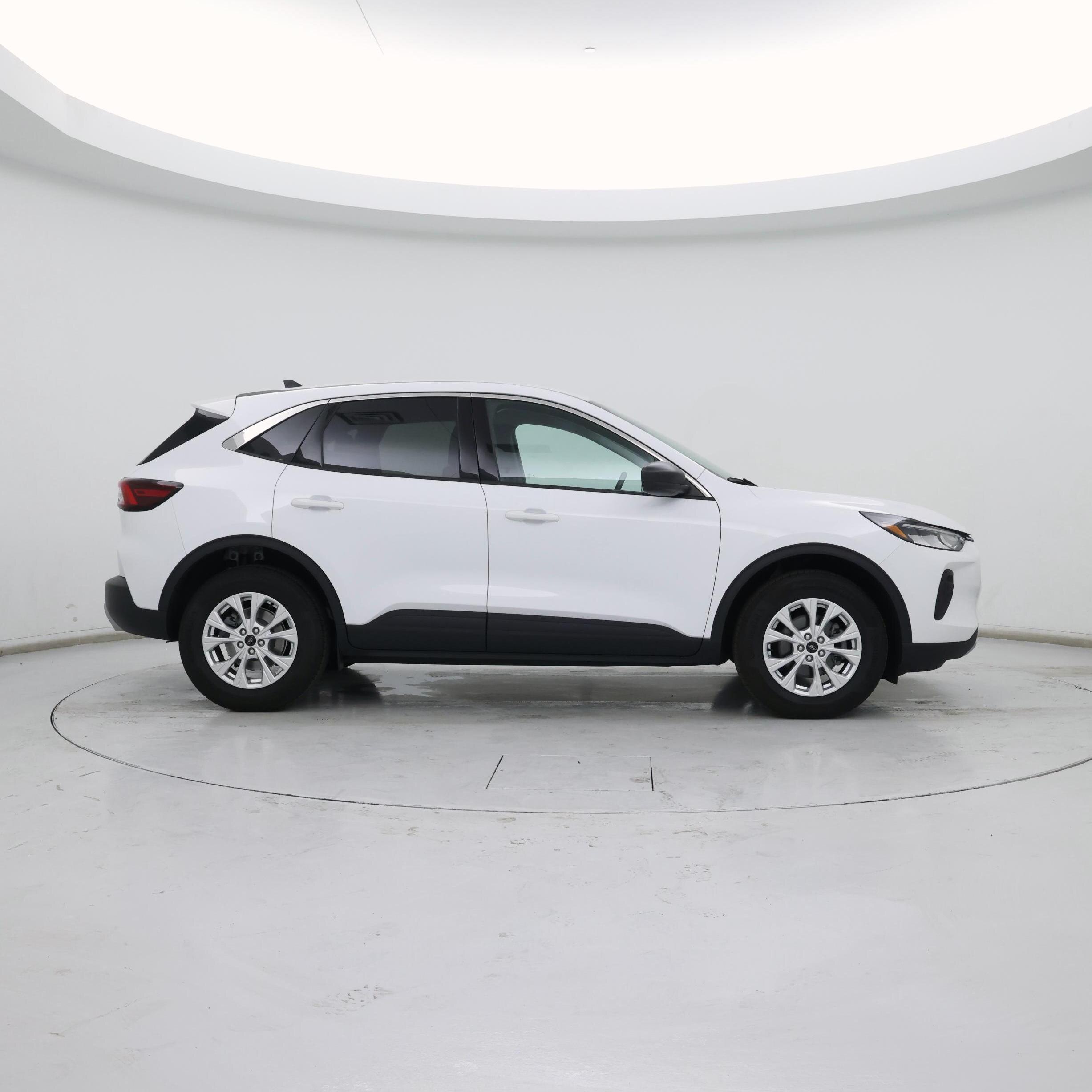 Thumbnail: 2023 Ford Escape - 7