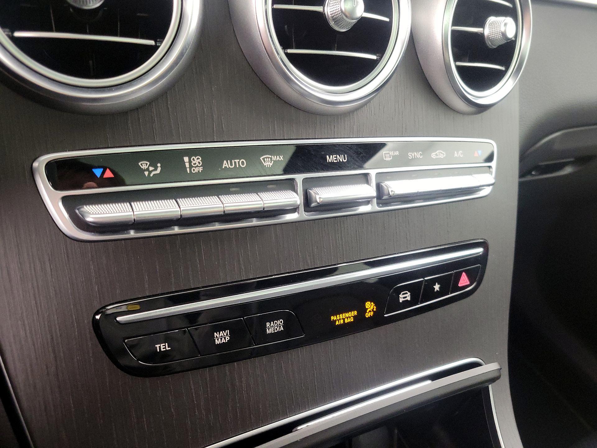 Thumbnail: 2022 Mercedes-Benz GLC - 17