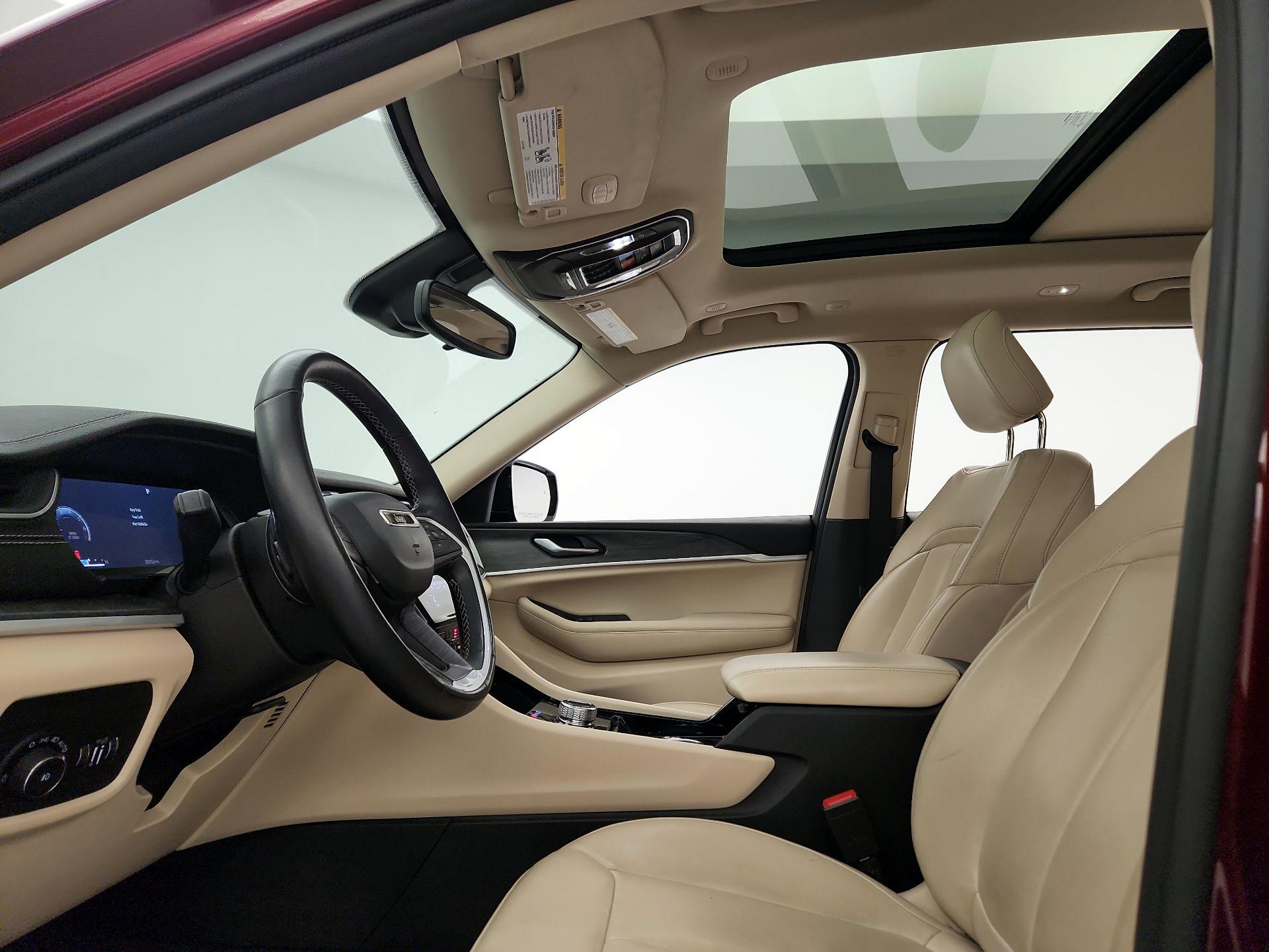 Thumbnail: 2021 Jeep Grand Cherokee L - 19