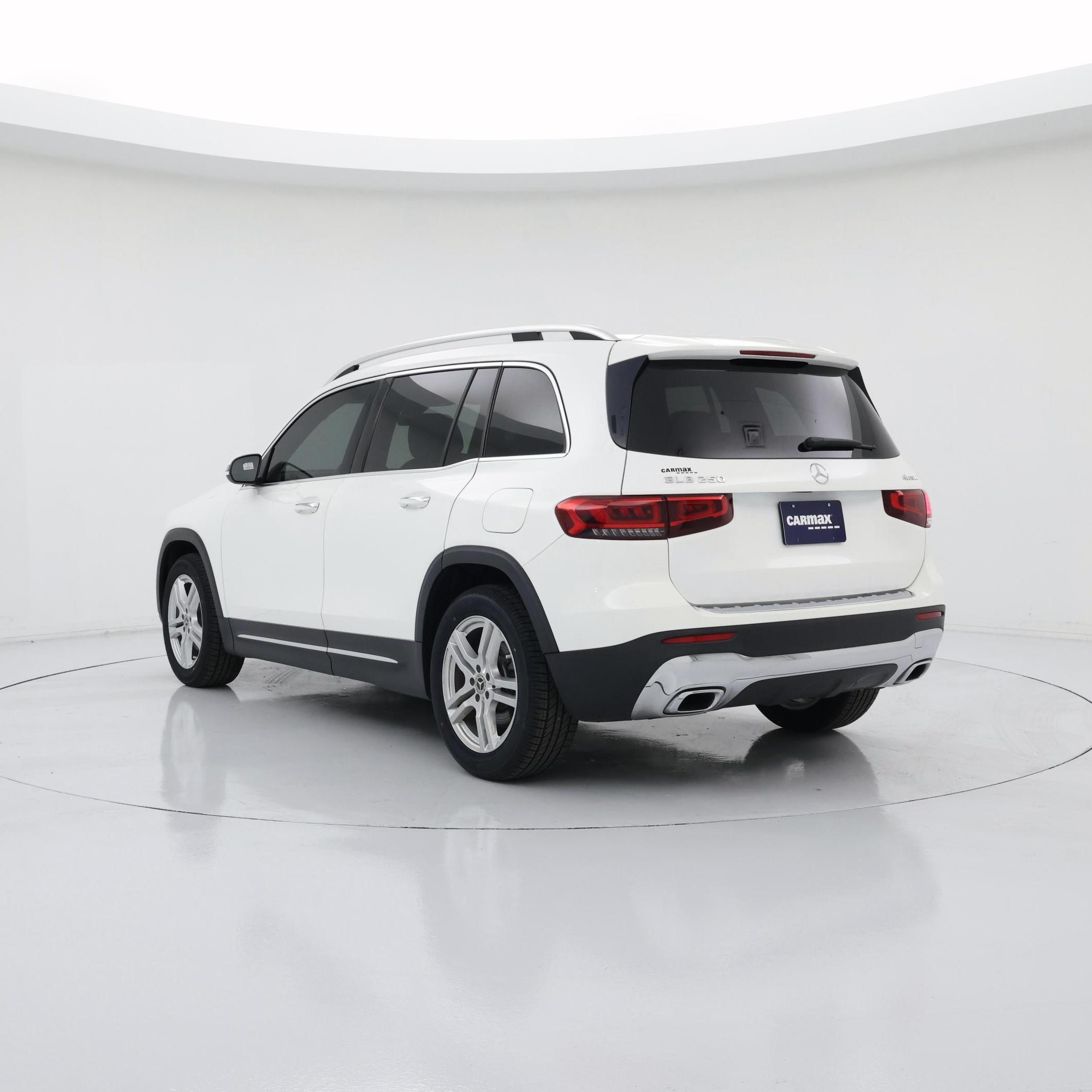 Thumbnail: 2021 Mercedes-Benz GLB - 2